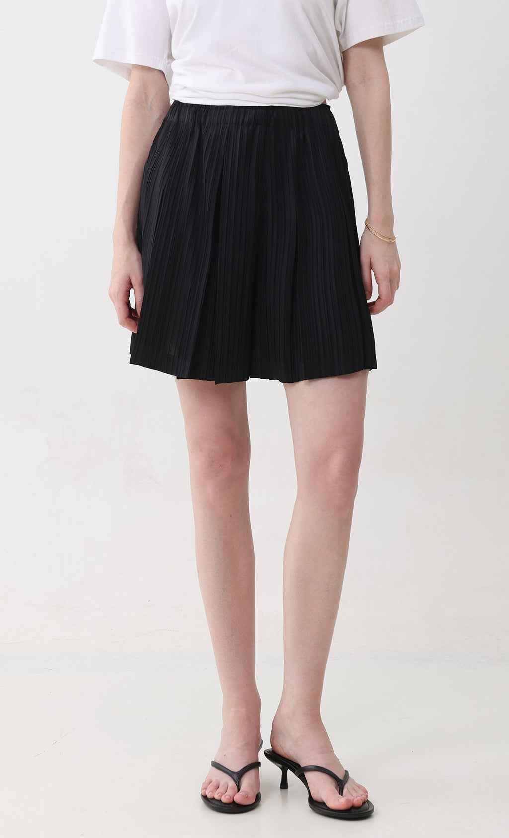 Dain pleated half pants_black