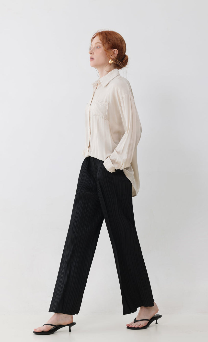 Short / Black