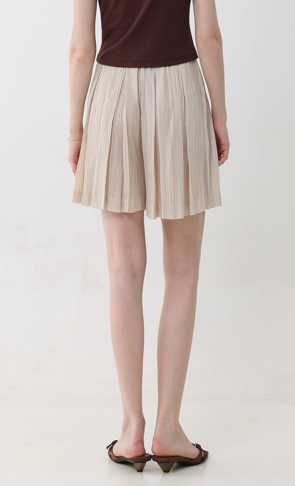 Dain pleated half pants_beige
