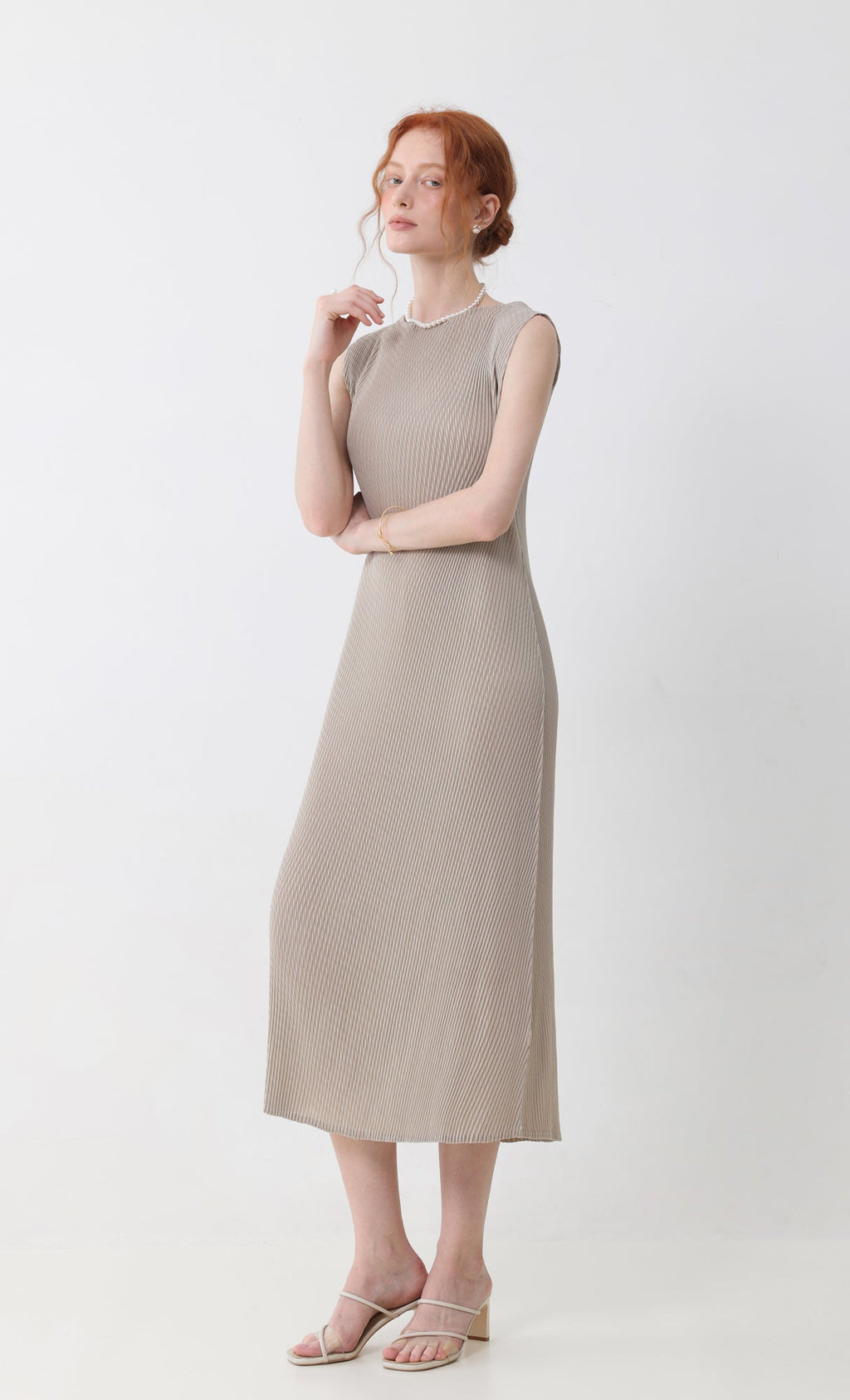 Ner sleeveless pleated dress_beige