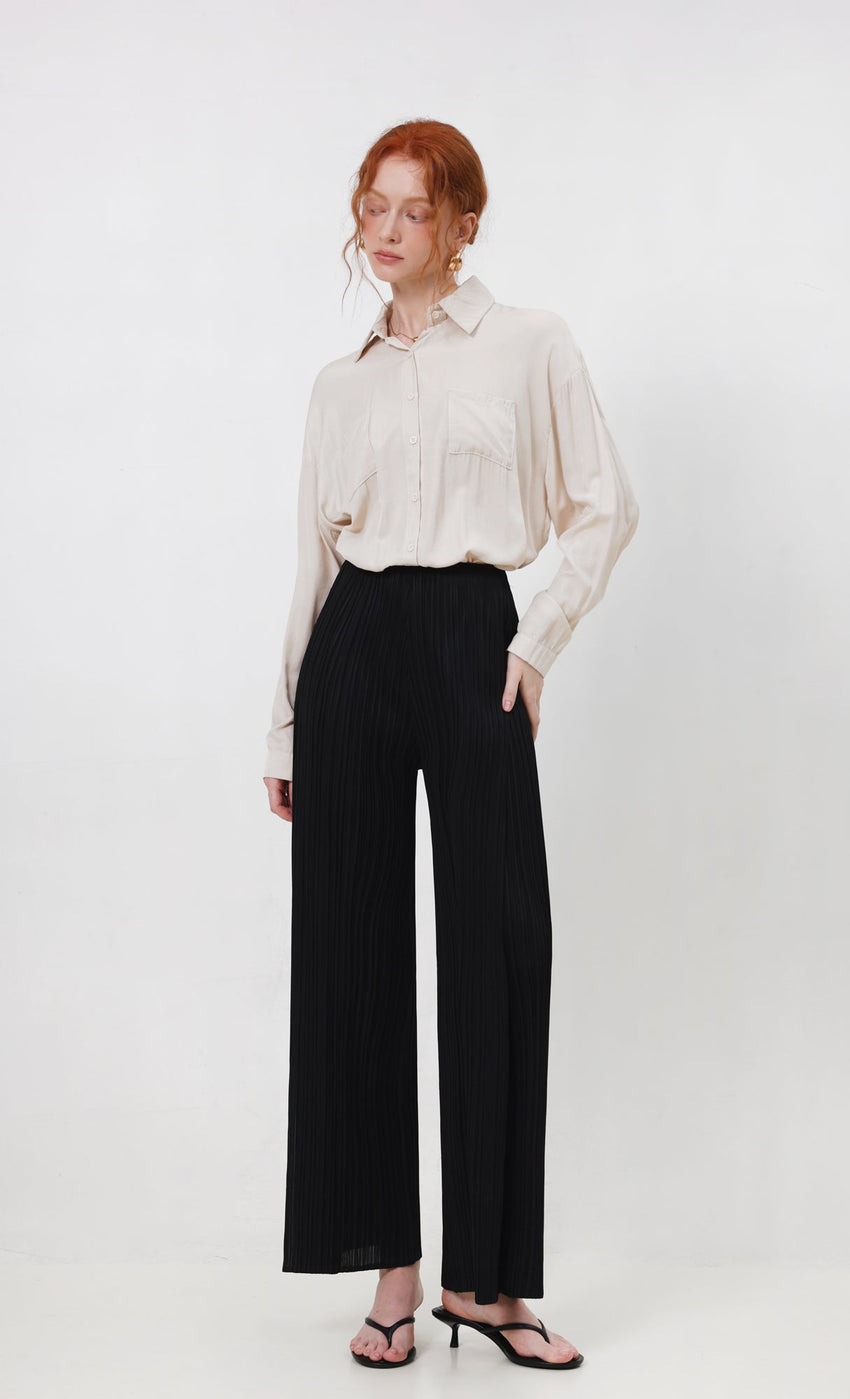 Short / Black