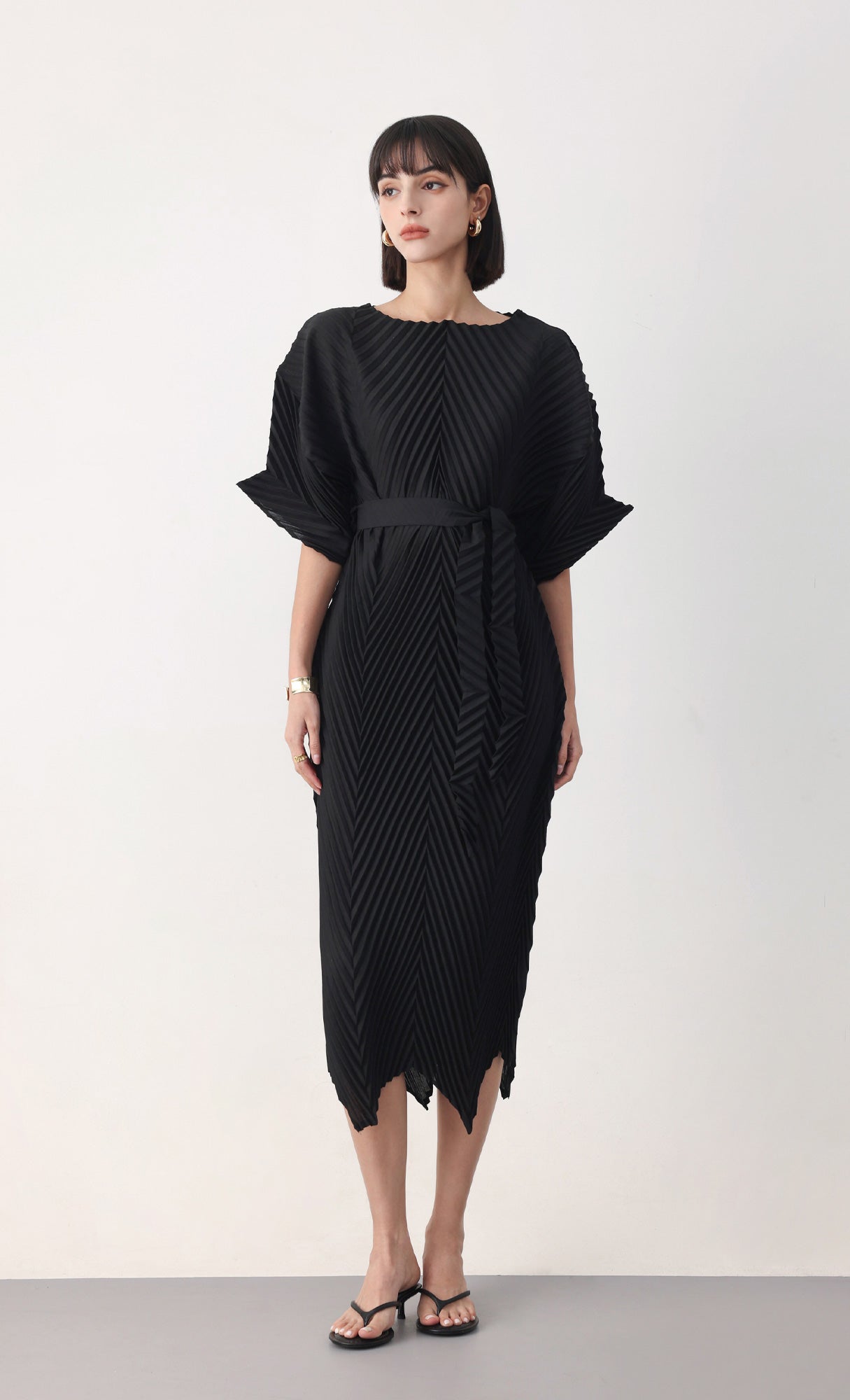 Diagonal pleated dress_black
