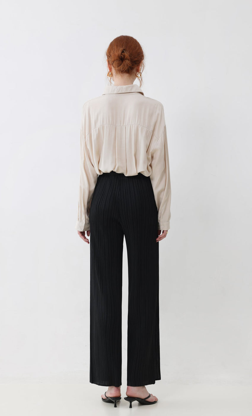 Short / Black