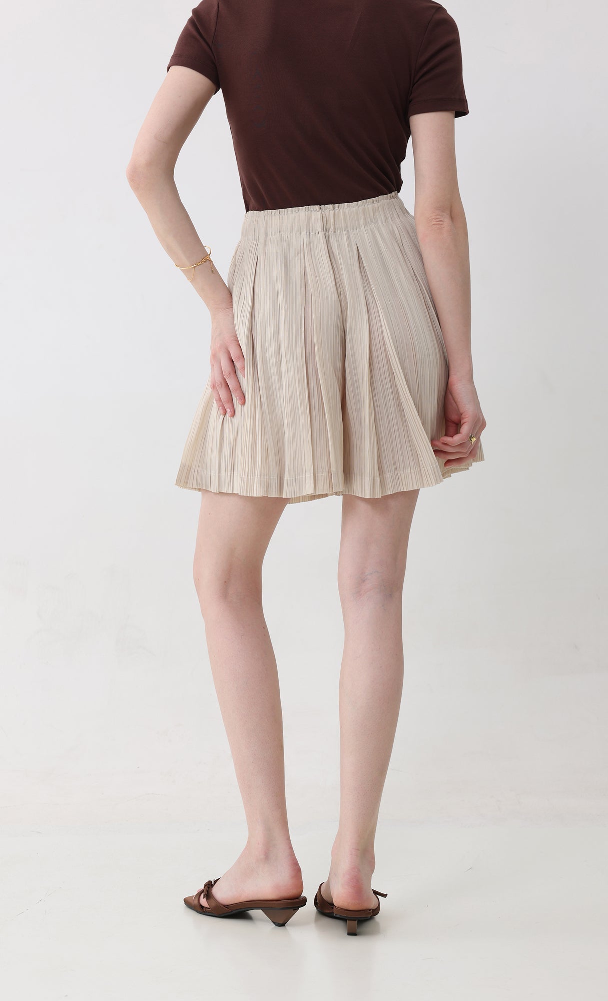 Dain pleated half pants_beige