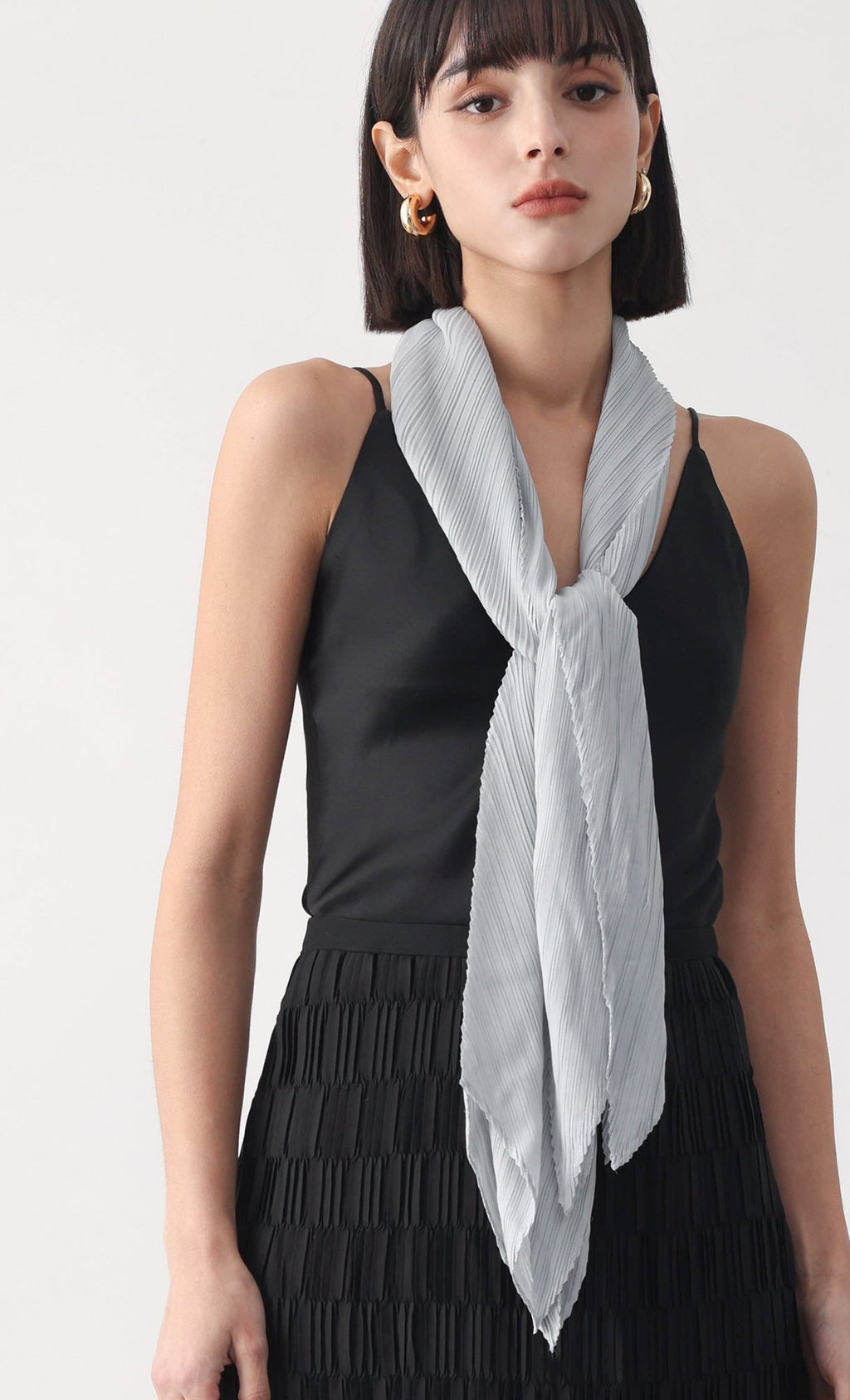 Essential pleated scarf_grey