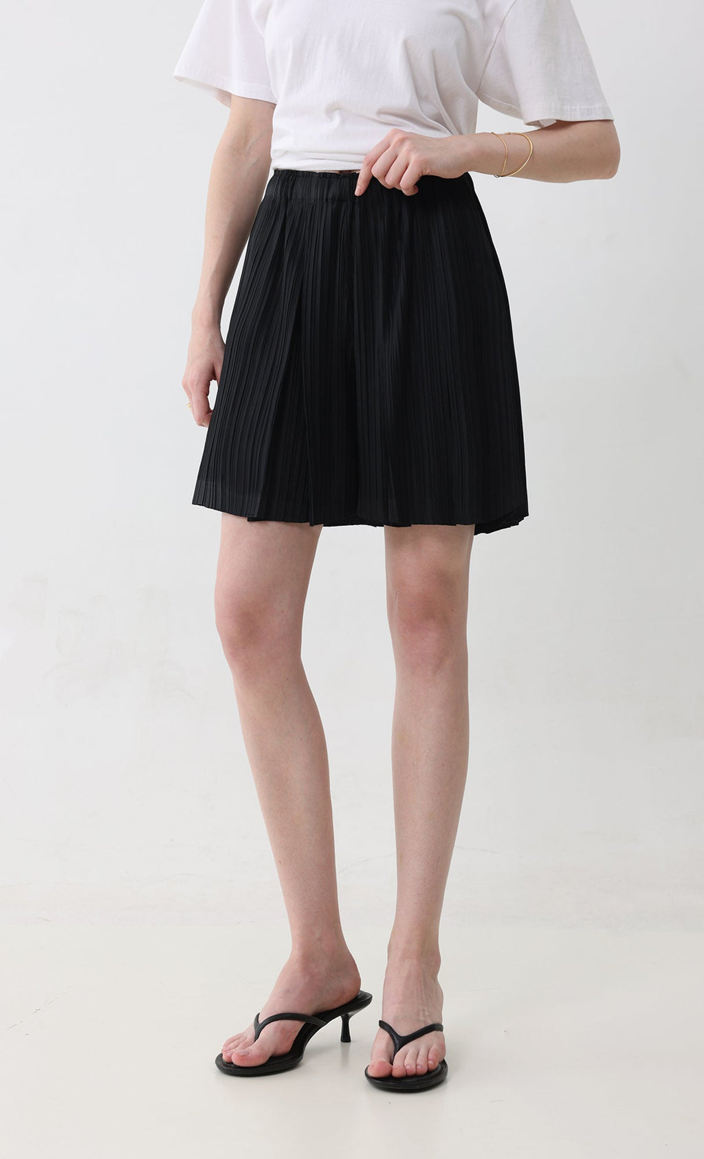 Dain pleated half pants_black