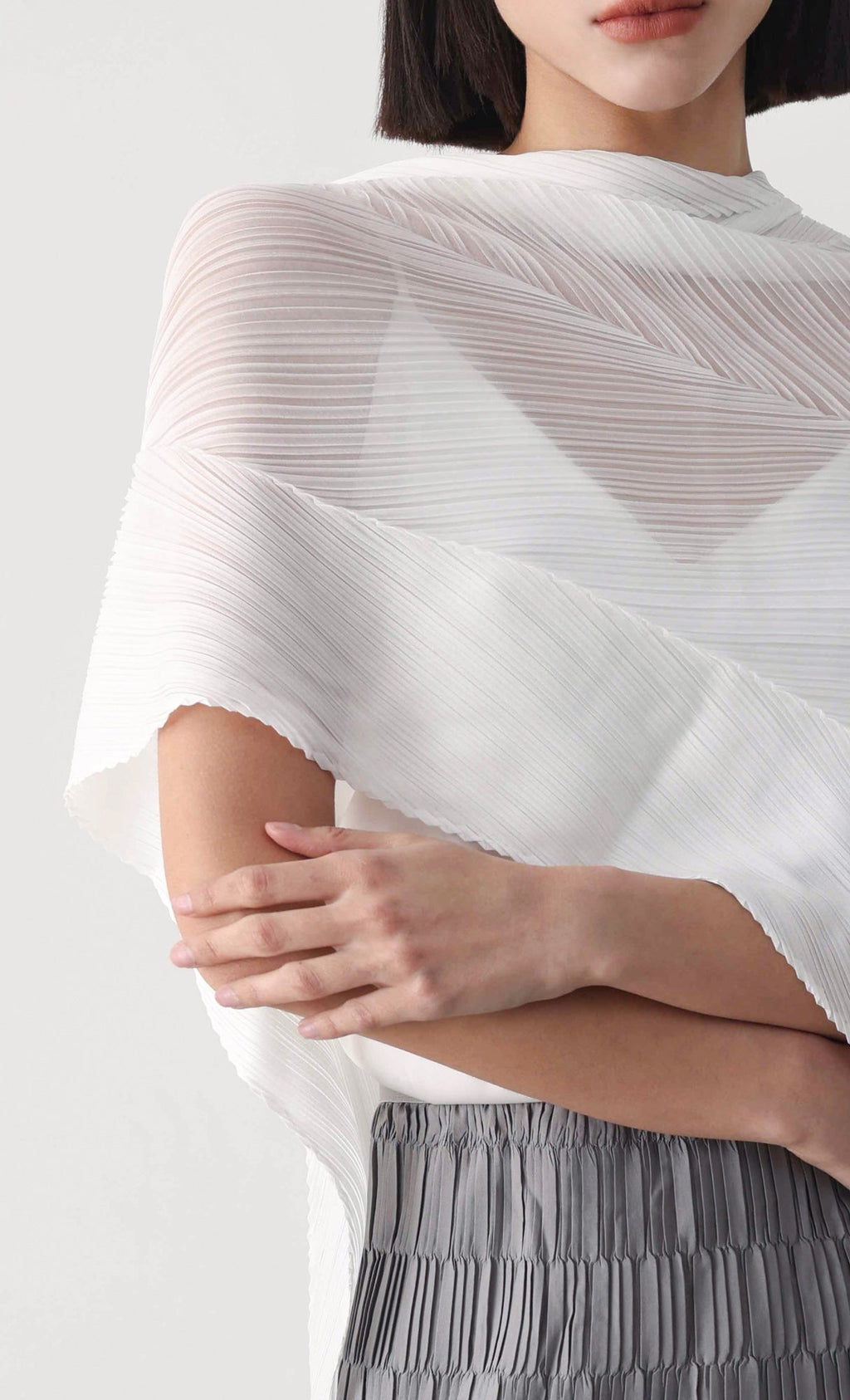 Essential pleated scarf_white
