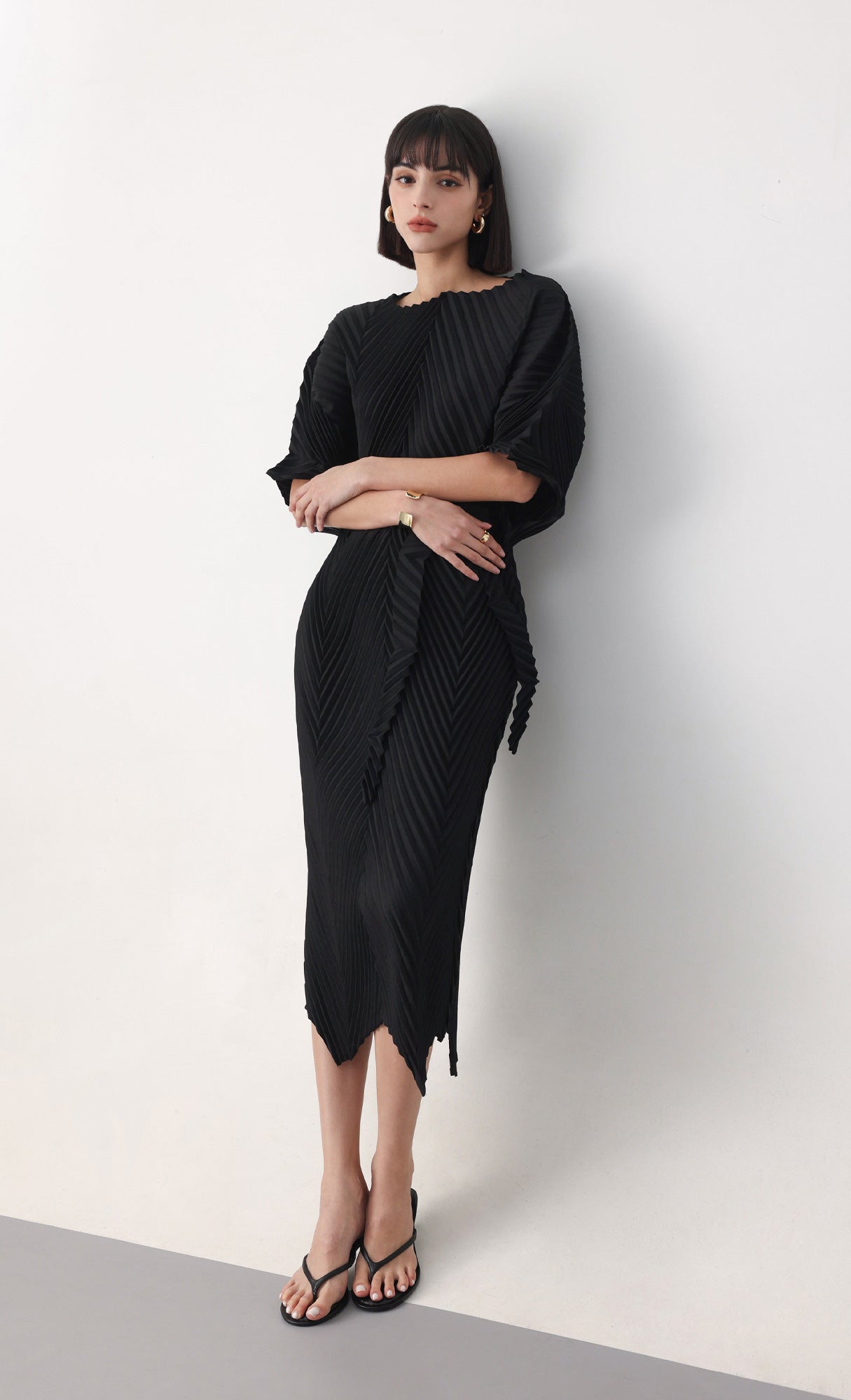 Diagonal pleated dress_black