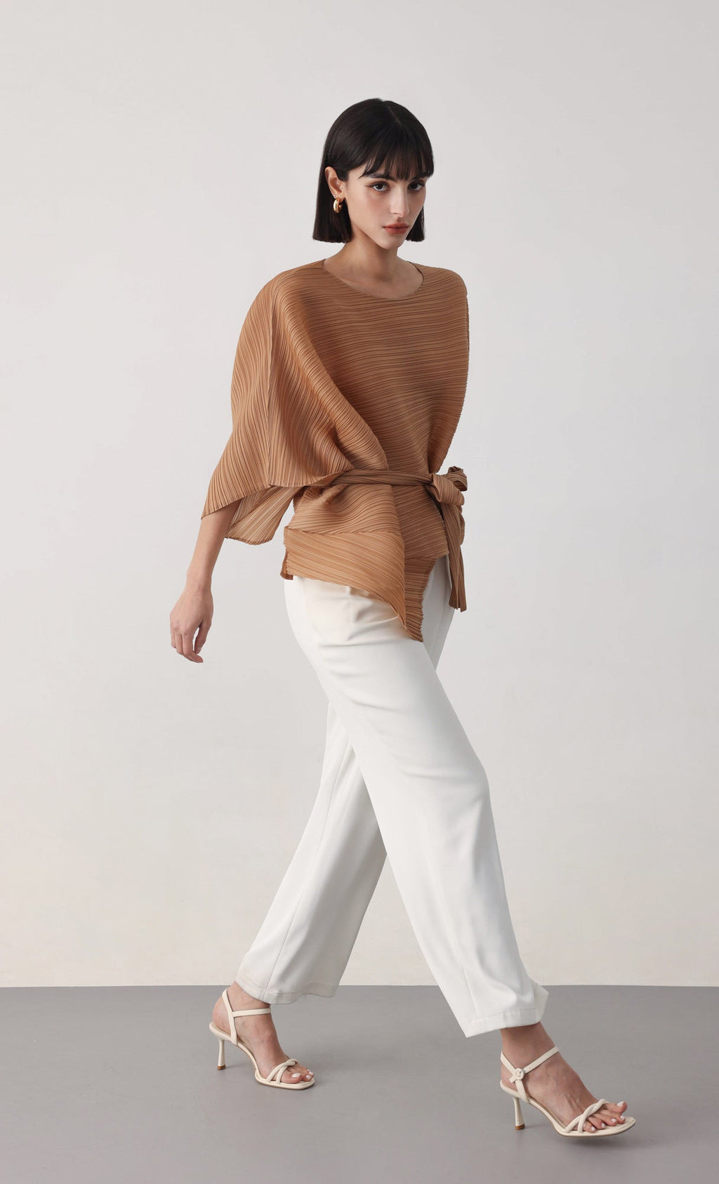 Tria pleated blouse & strap set_camel