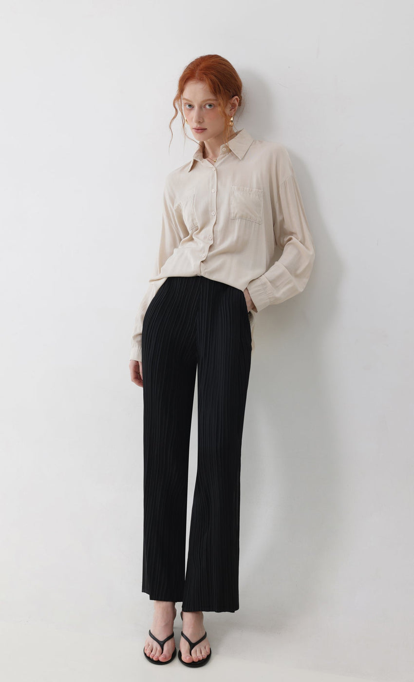 Short / Black