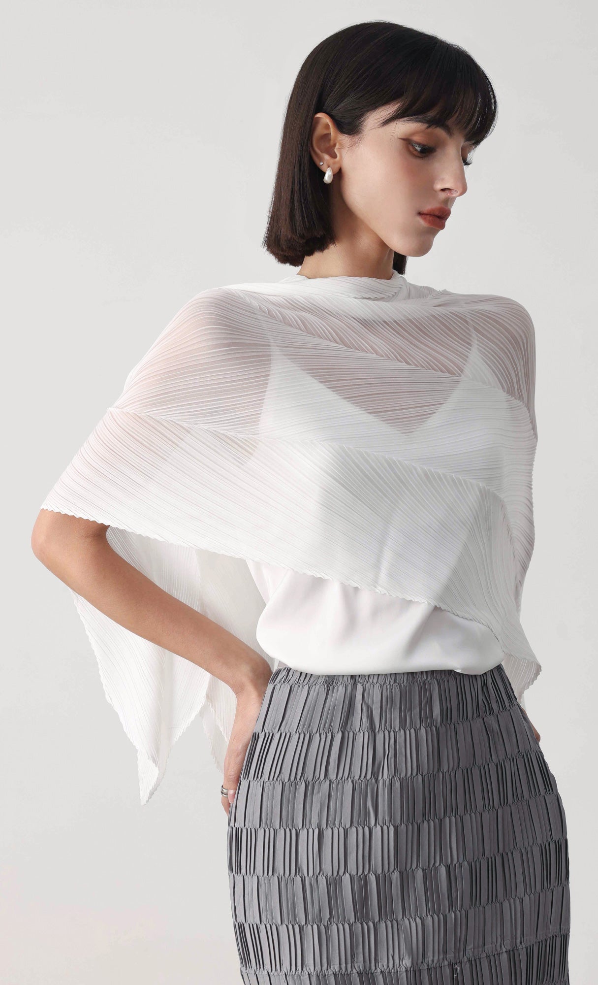 Essential pleated scarf_white