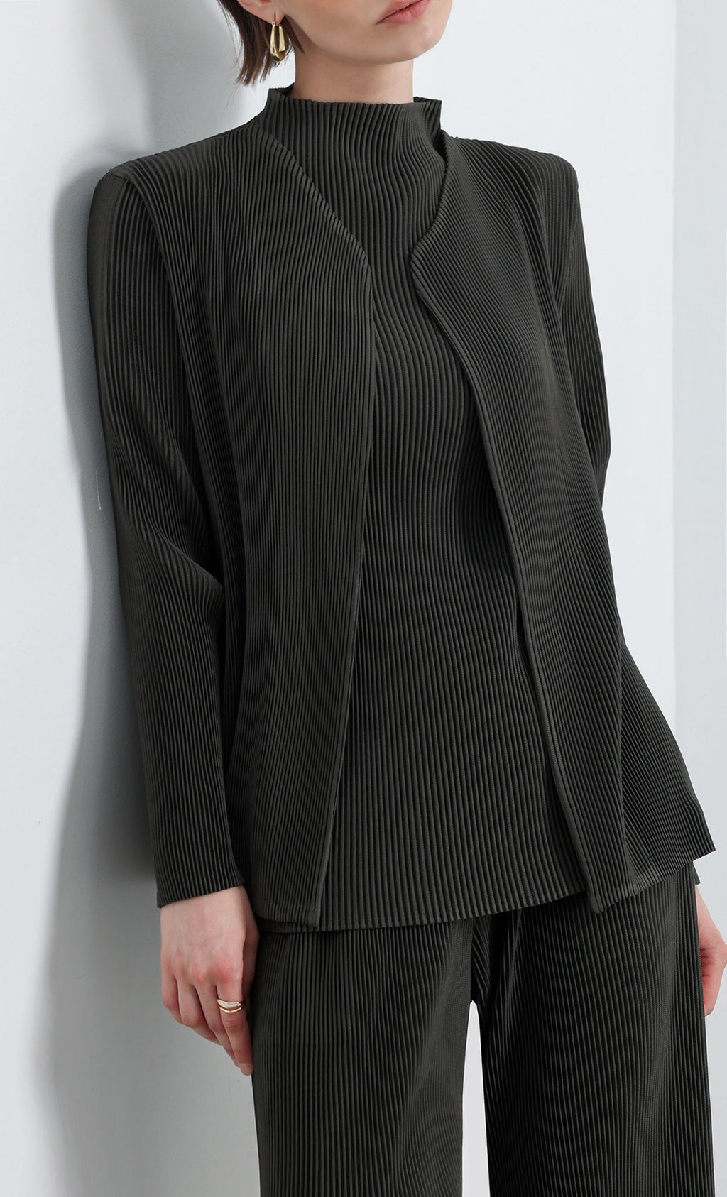 Essential Pleated Cardigan_Khaki