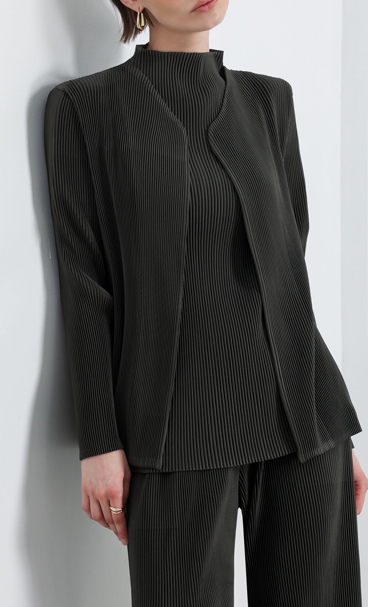 Essential Pleated Cardigan_Khaki