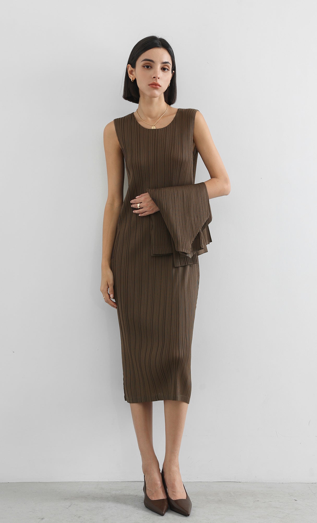 modi pleated sleeveless dress_brown