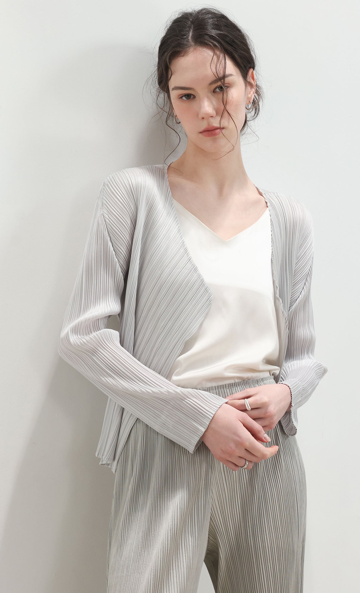 Pia pleated cardigan_light-grey