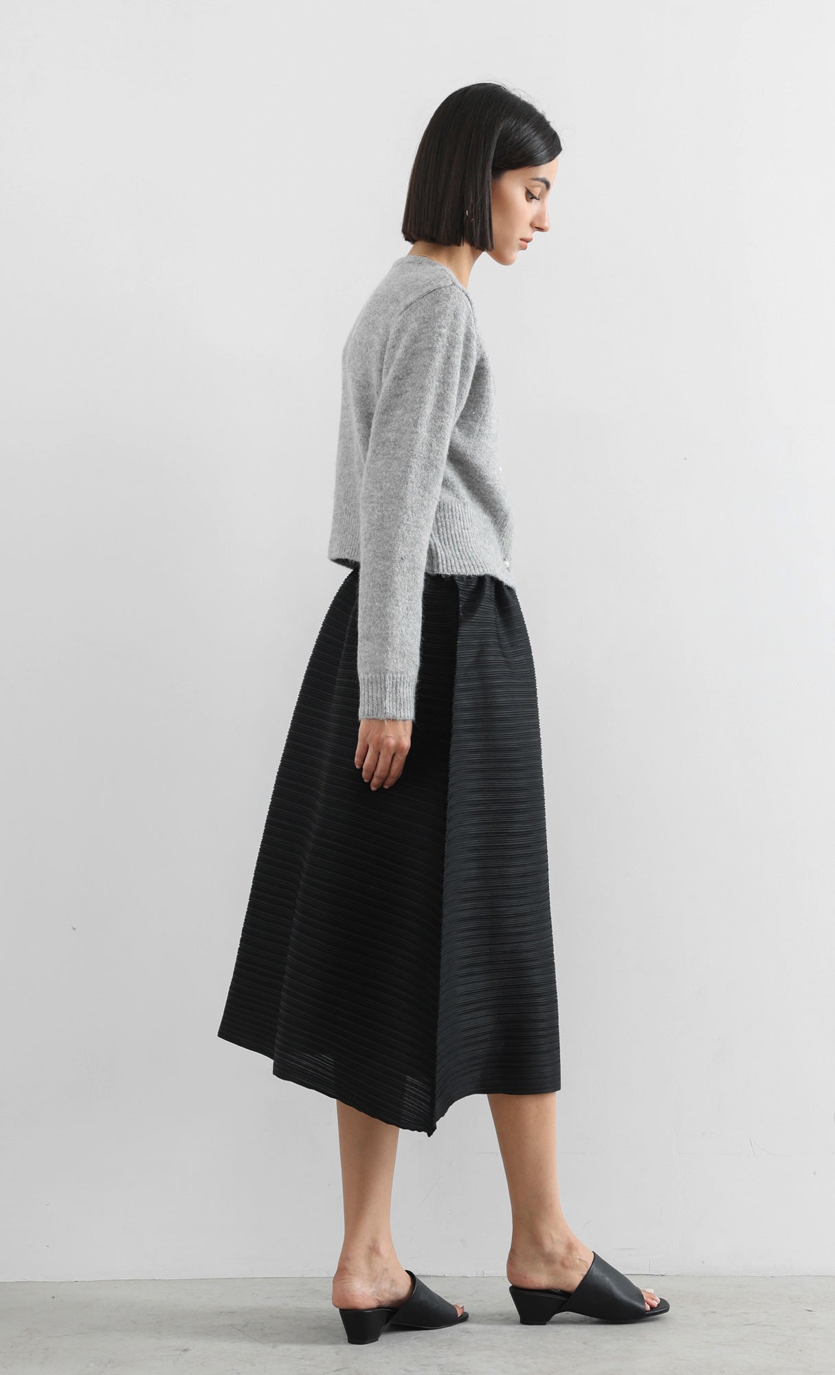 horiz pleated midi skirt_black