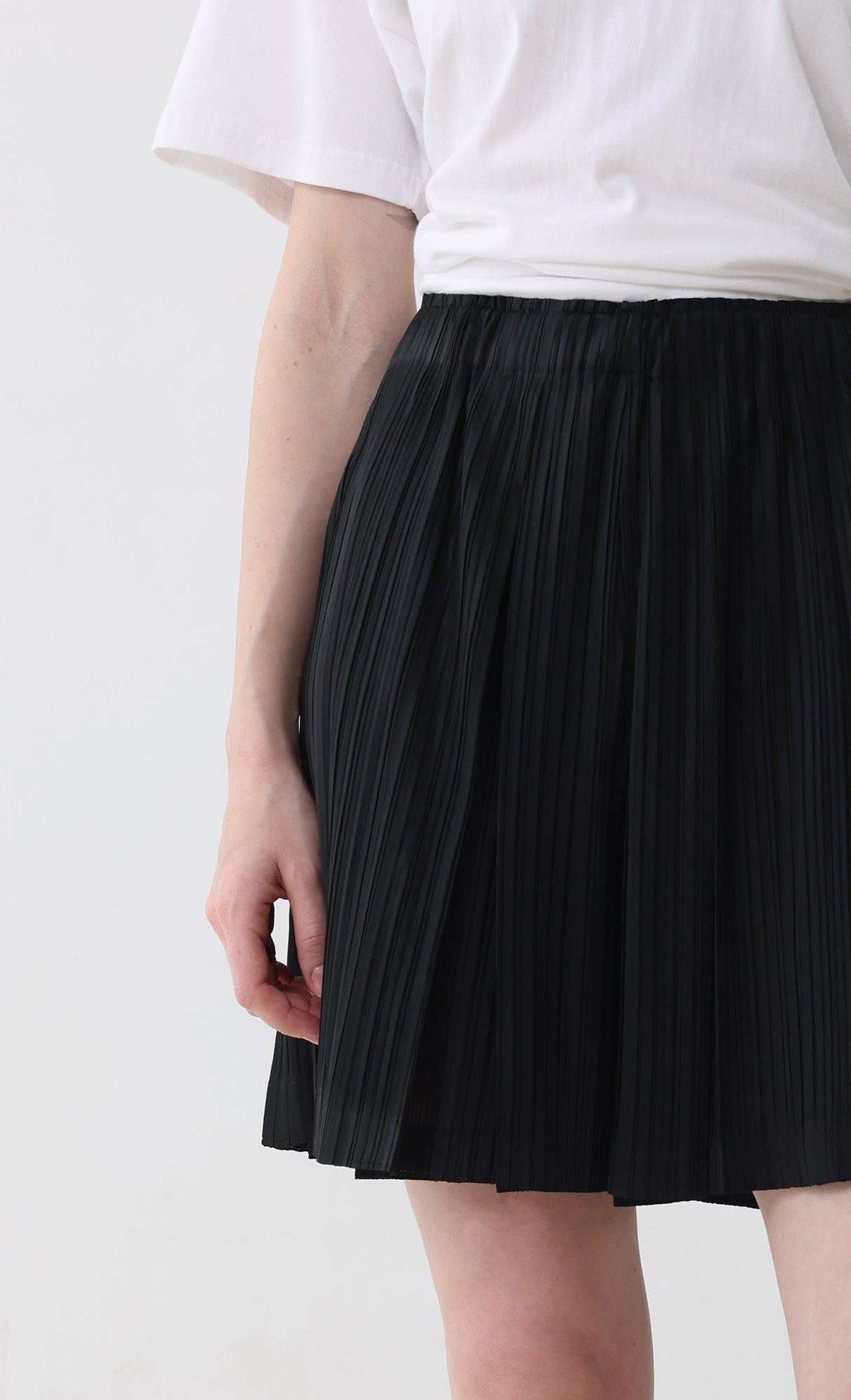 Dain pleated half pants_black