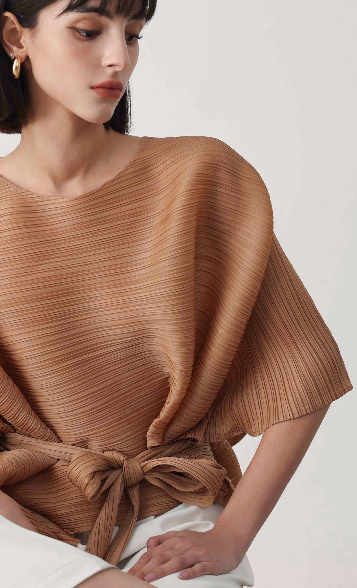 Tria pleated blouse & strap set_camel
