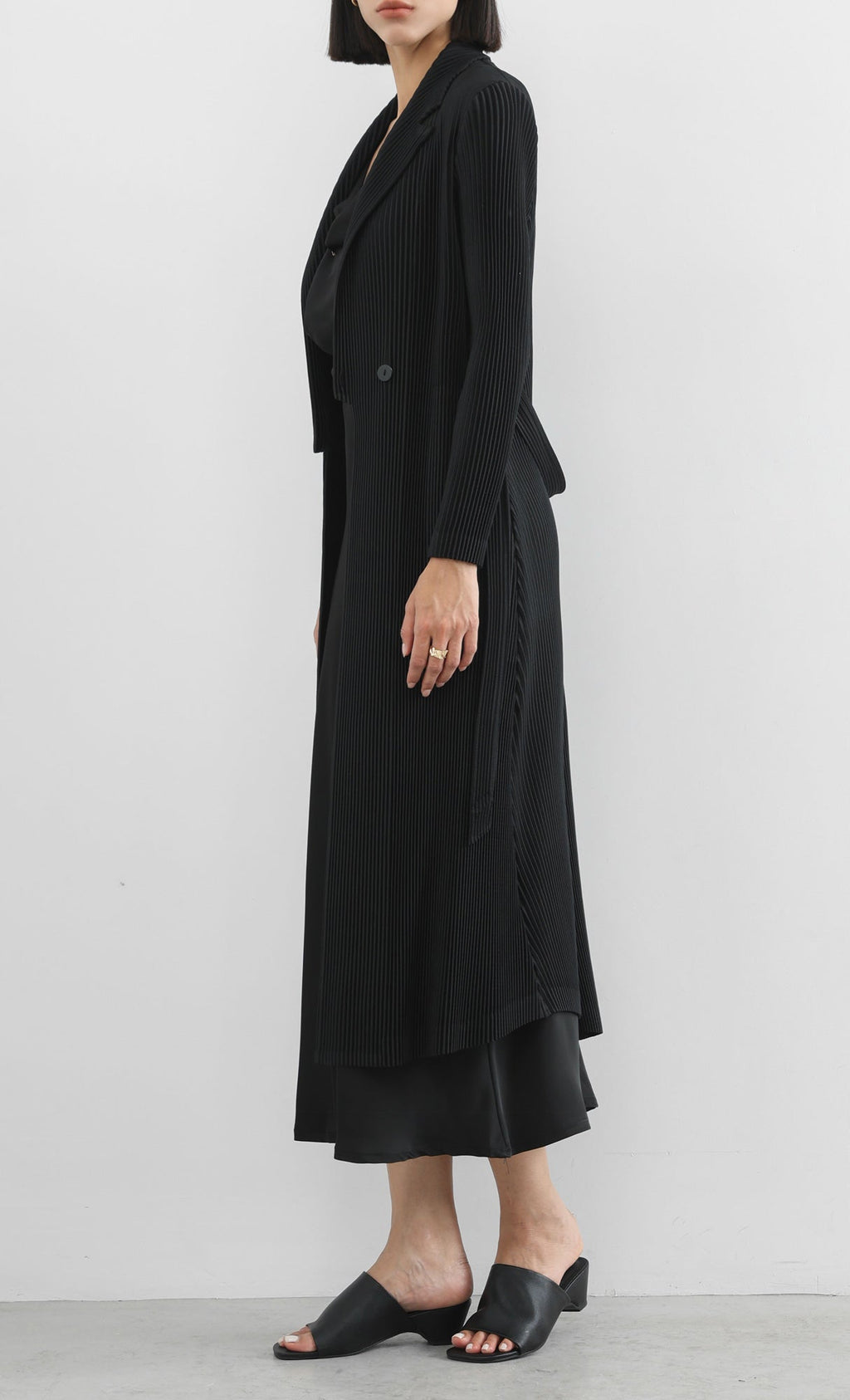 haze pleated belted trench_black