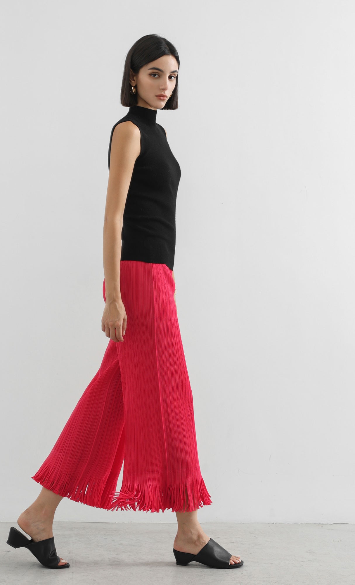 frill hem pleated pants_red