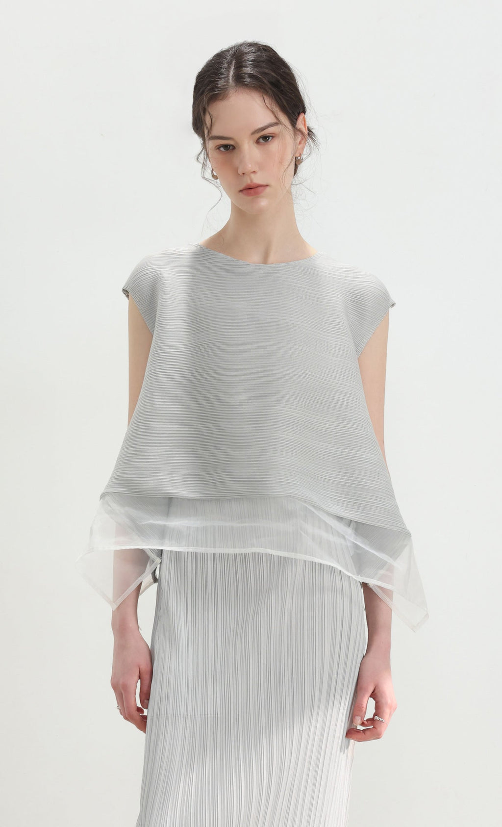 Dren sleeveless pleated top_light-grey