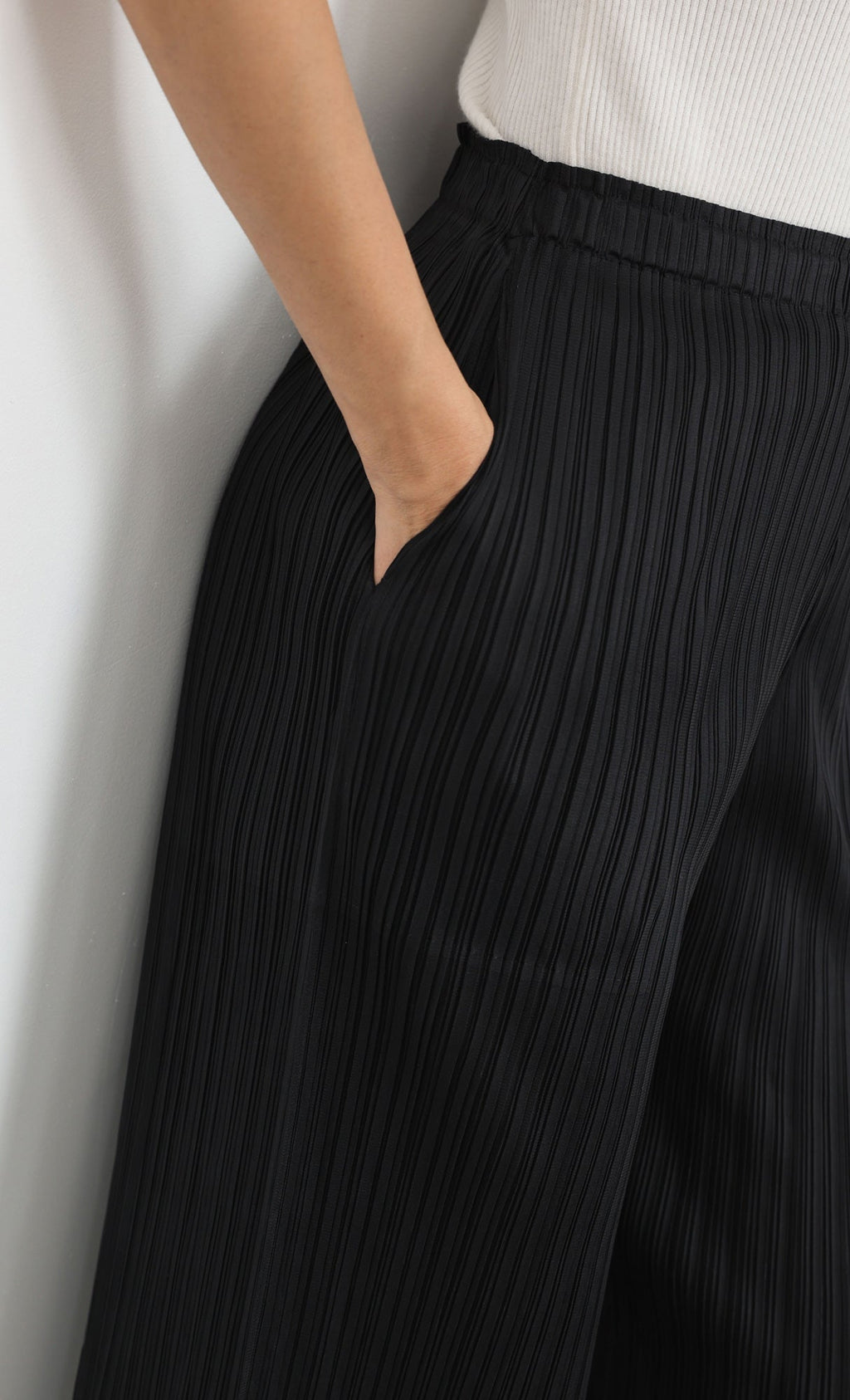 frill hem pleats pants_black