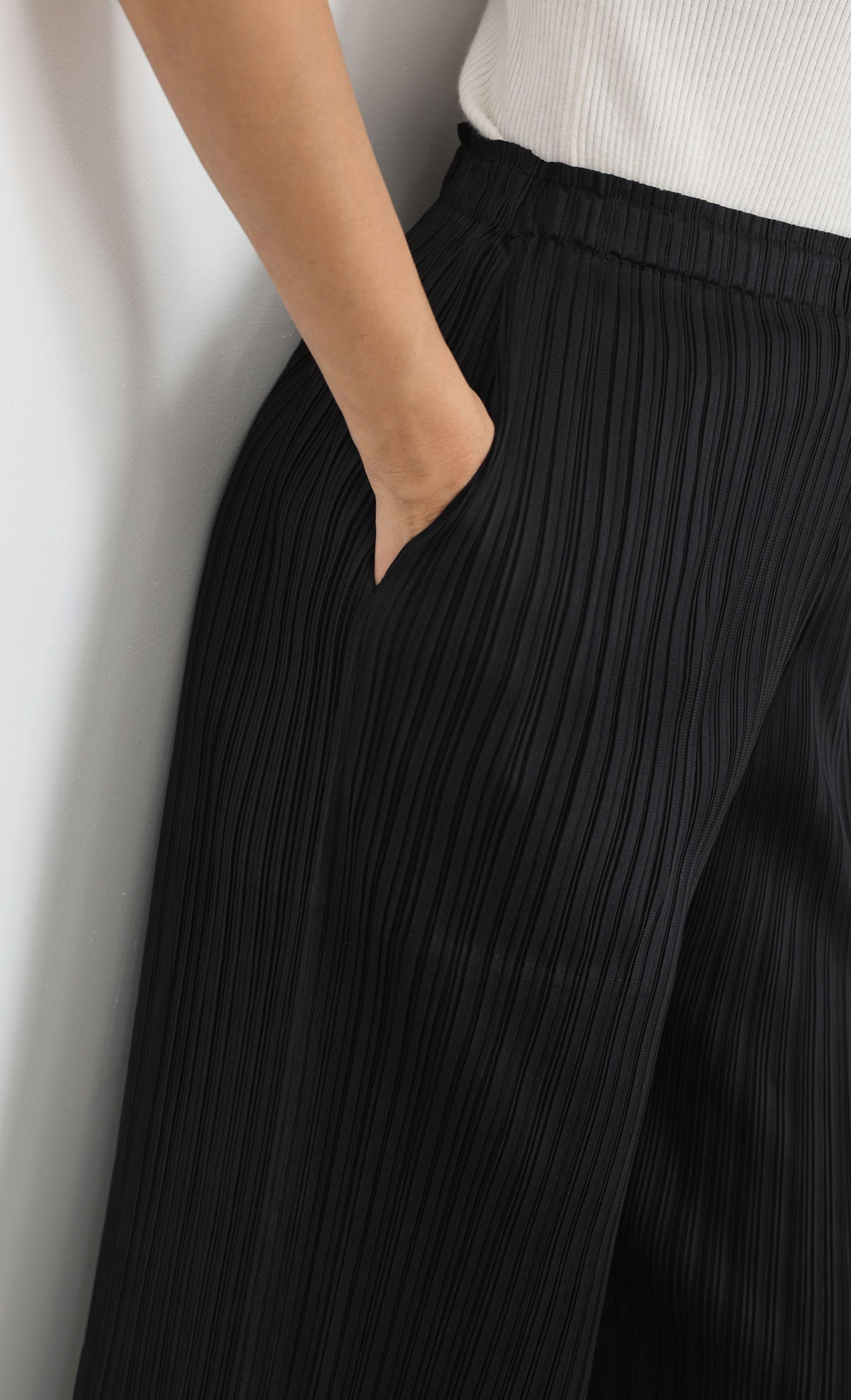 frill hem pleats pants_black