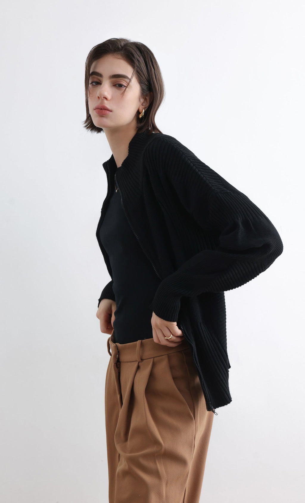 High Neck Knitted Pleated Zip-Up Cardigan_Black