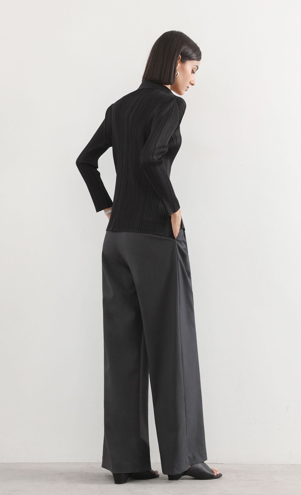 hush pleated shirts_black