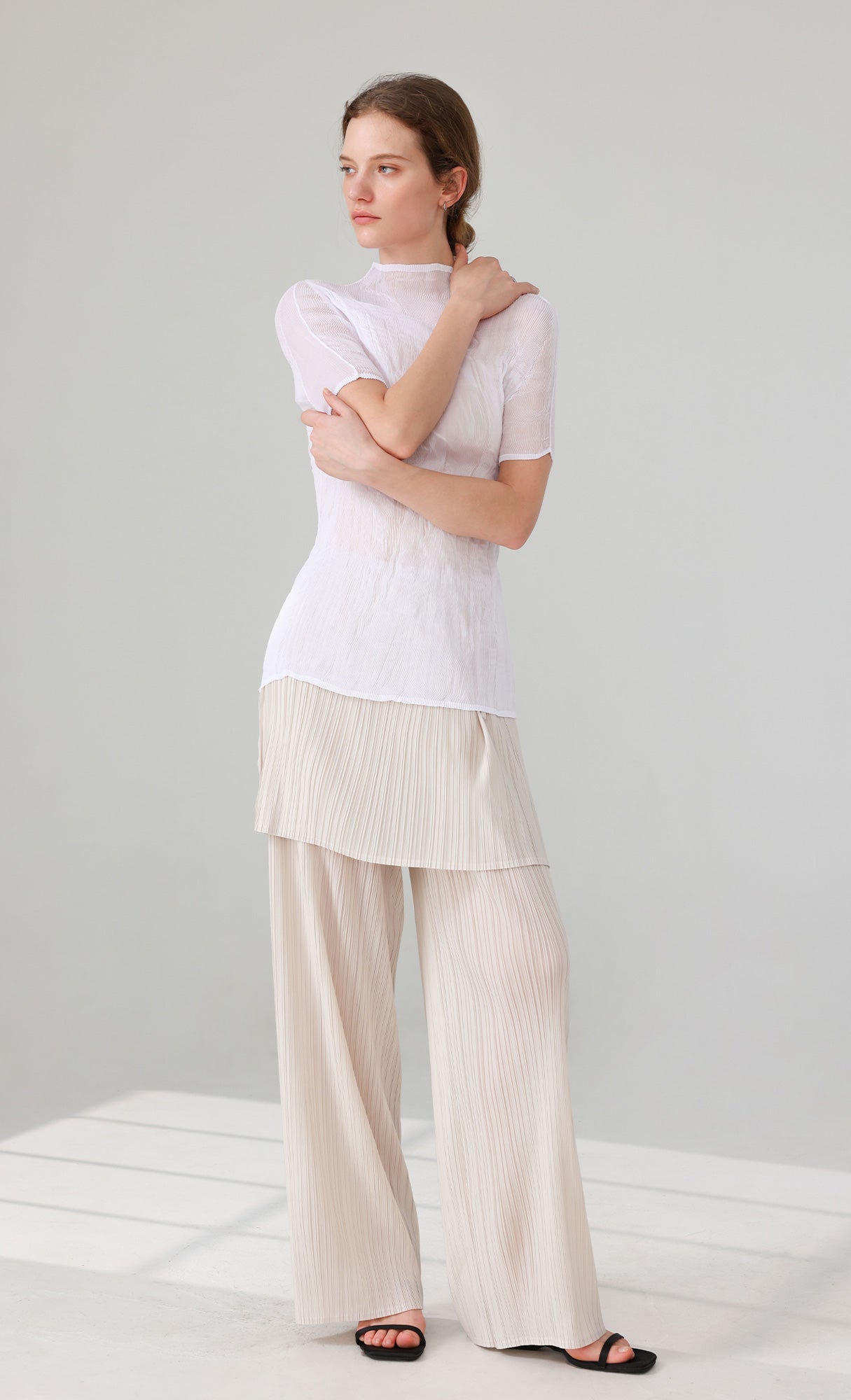 Roco crinkle pleated Top_white