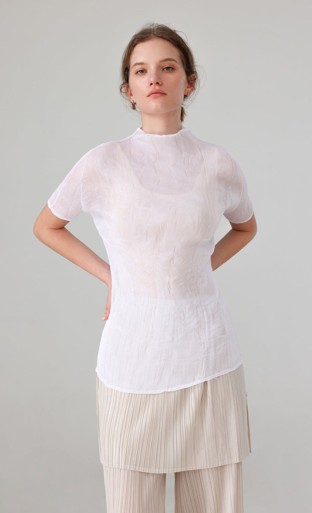 Roco crinkle pleated Top_white