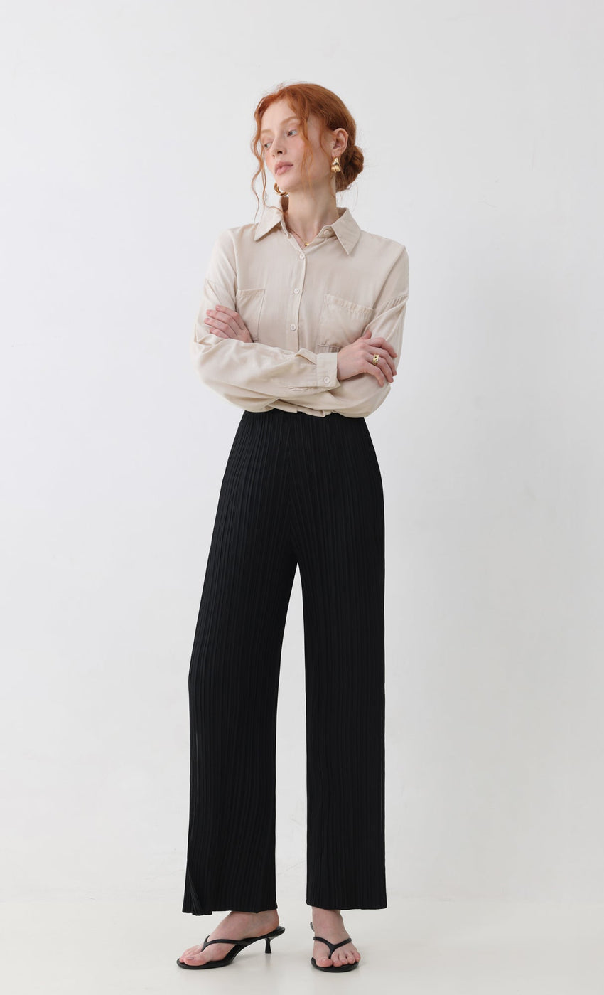 Short / Black