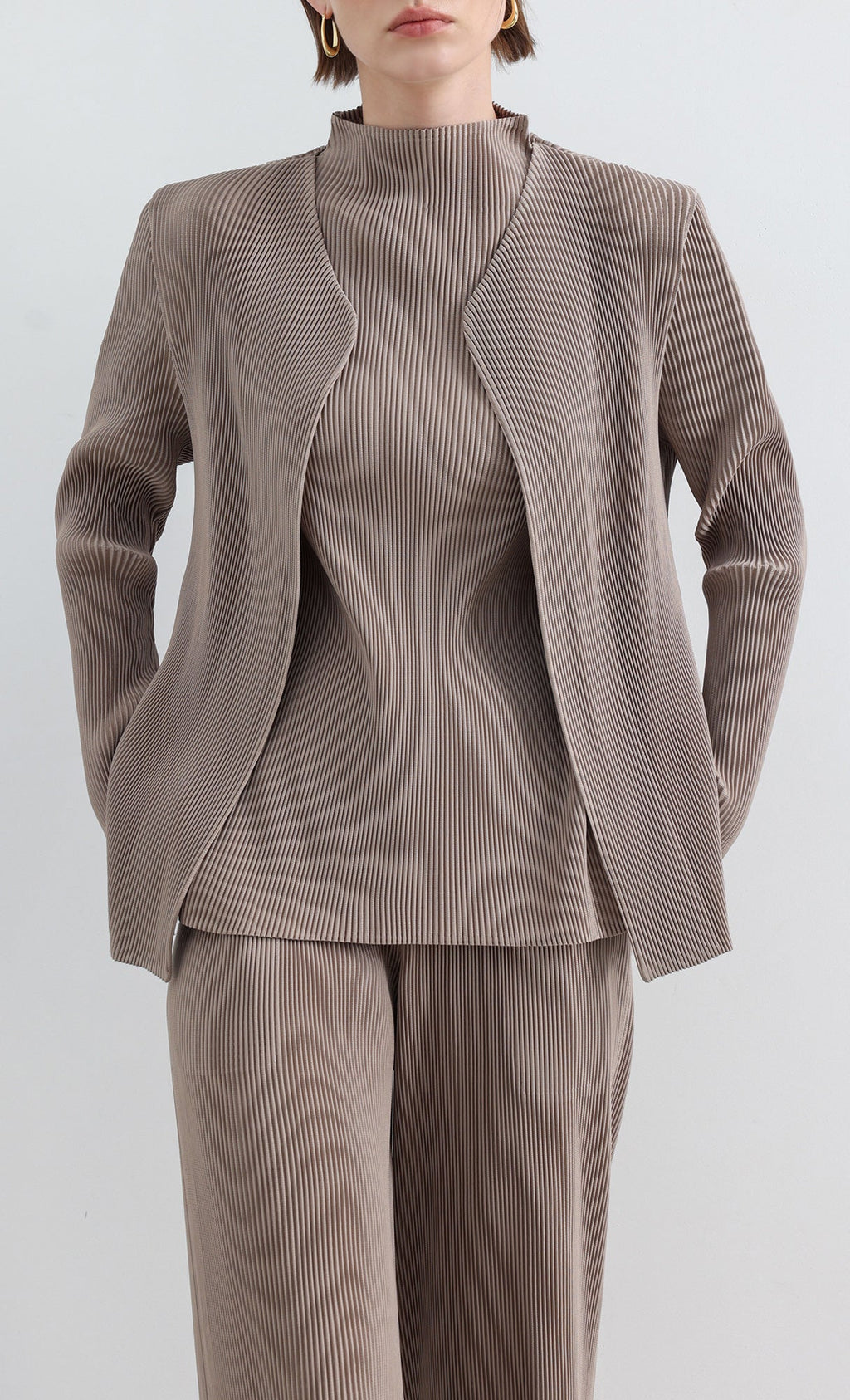 Essential Pleated Cardigan_Beige