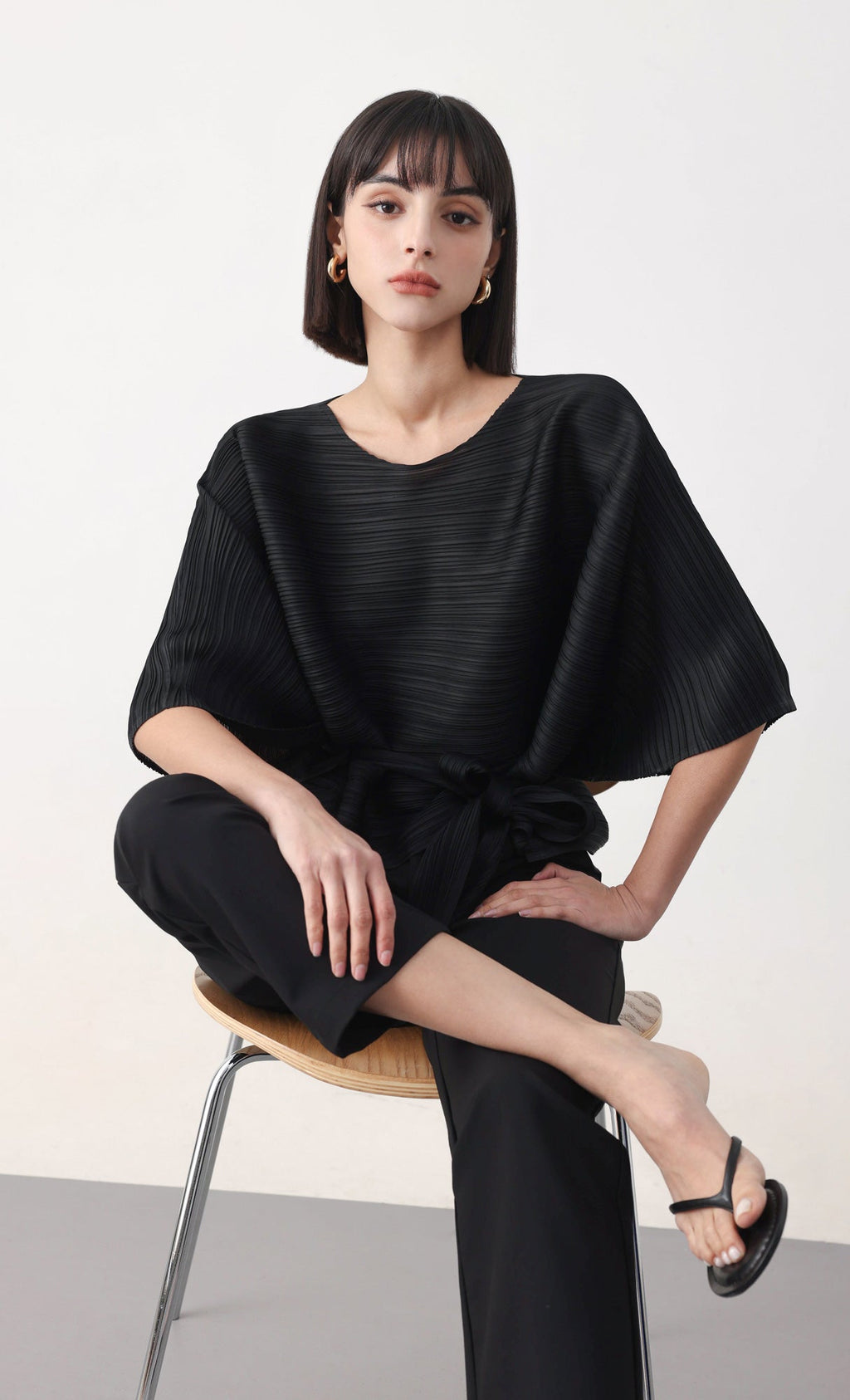 Tria pleated blouse & strap set_black