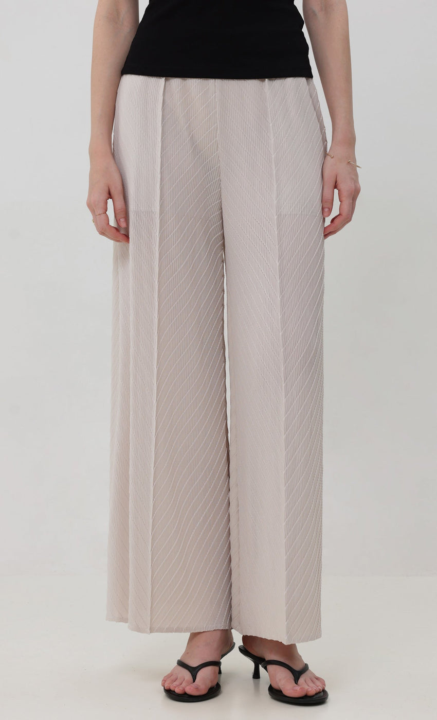 Short / Light Beige