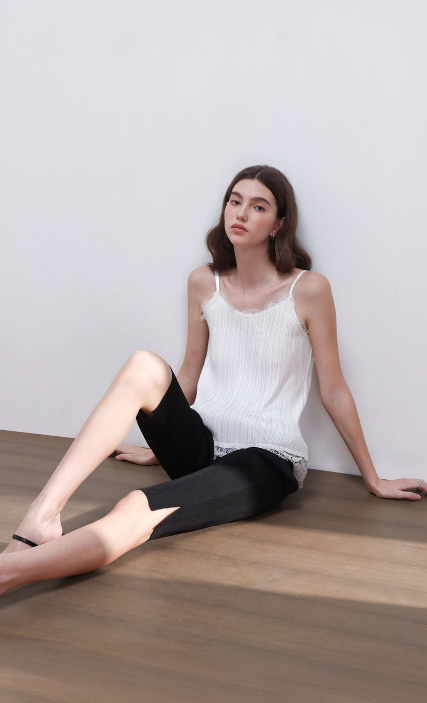Pleated capri pants (black)