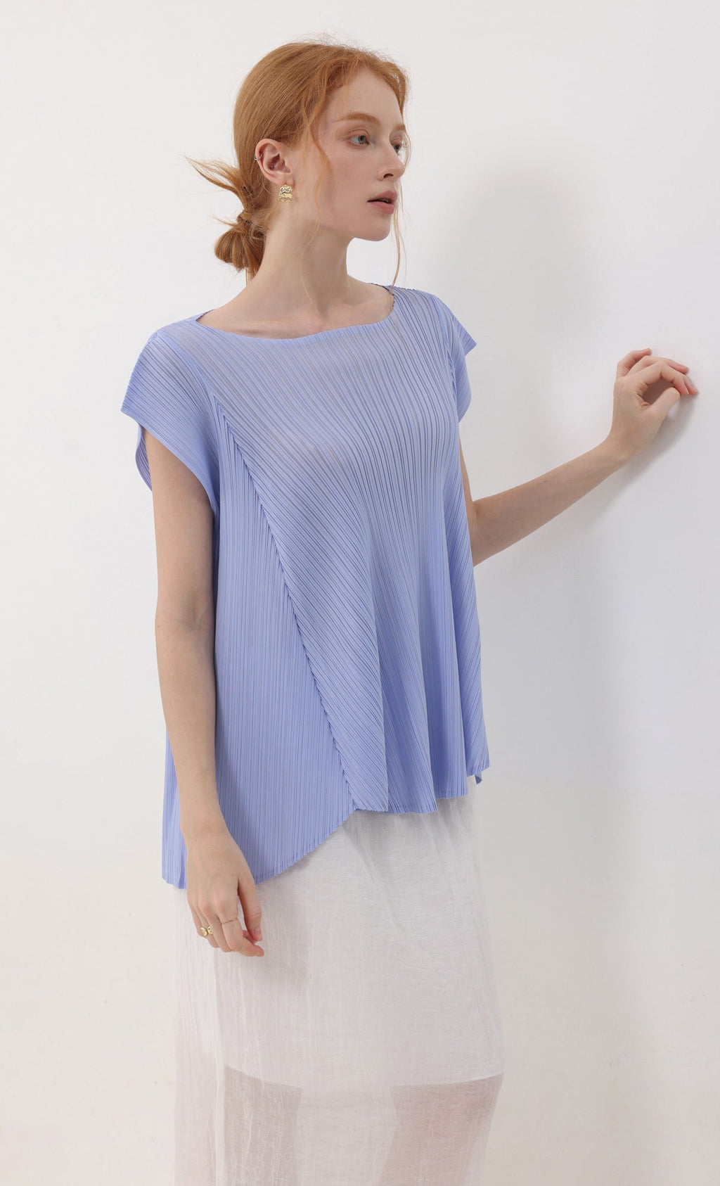 Soft pleated sleeveless top_skyblue