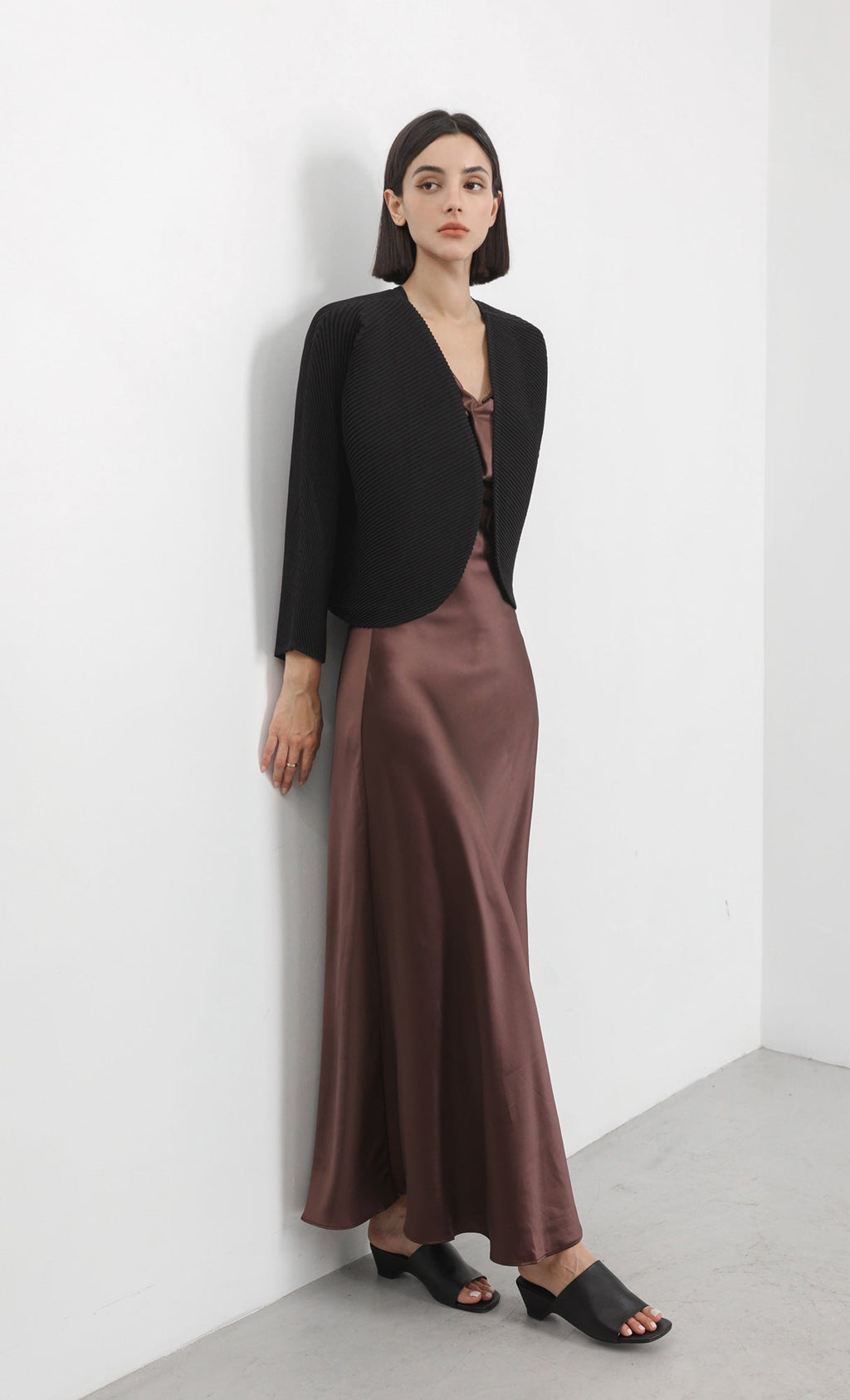 round pleated cardigan_black