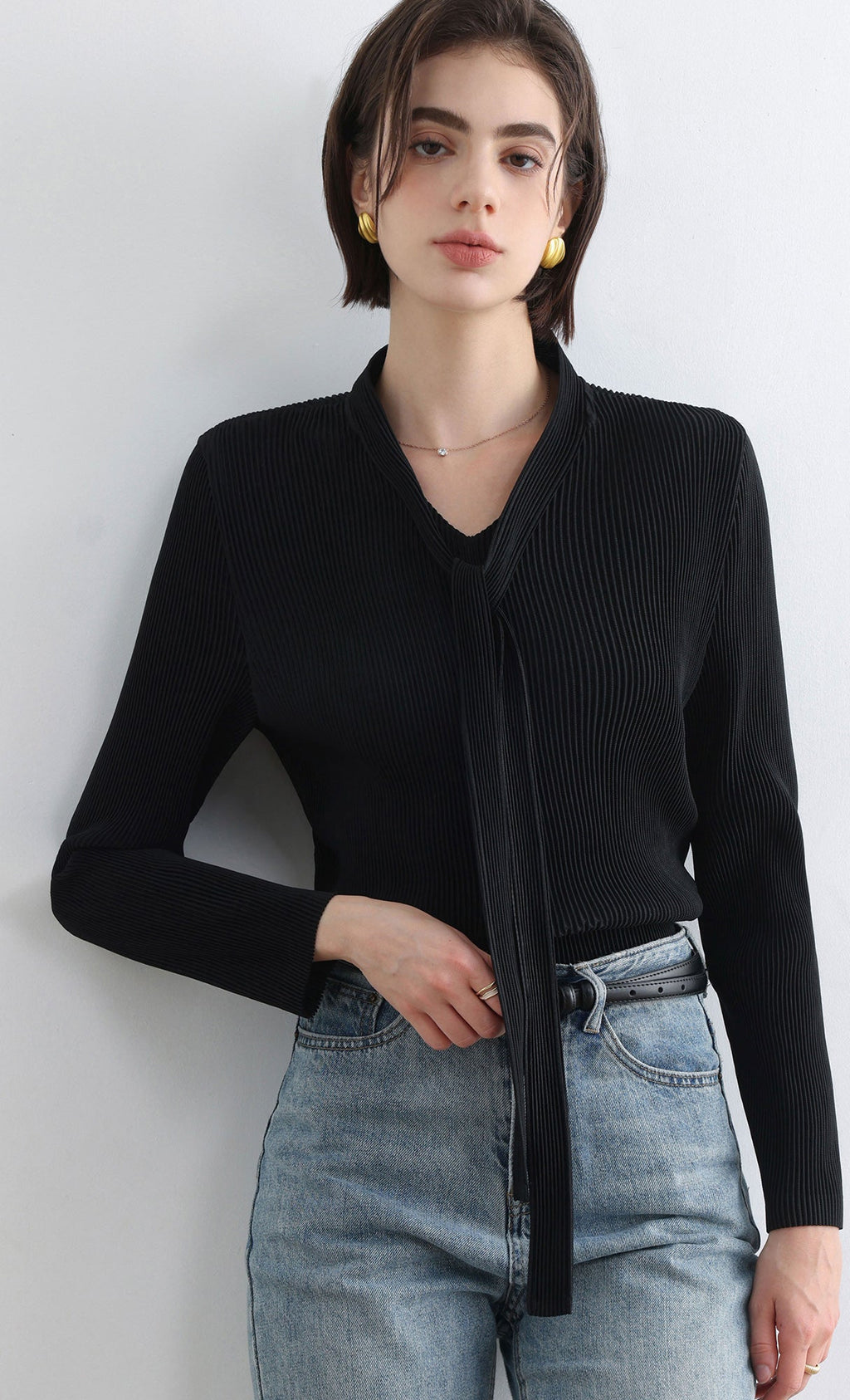 Ribbon Tie Pleated Top_Black