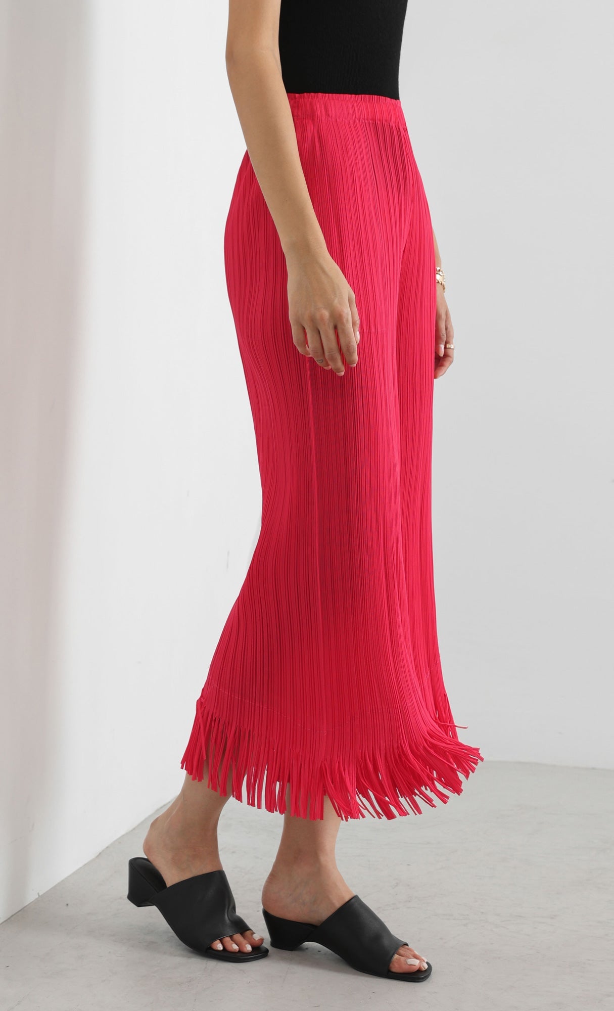 frill hem pleated pants_red