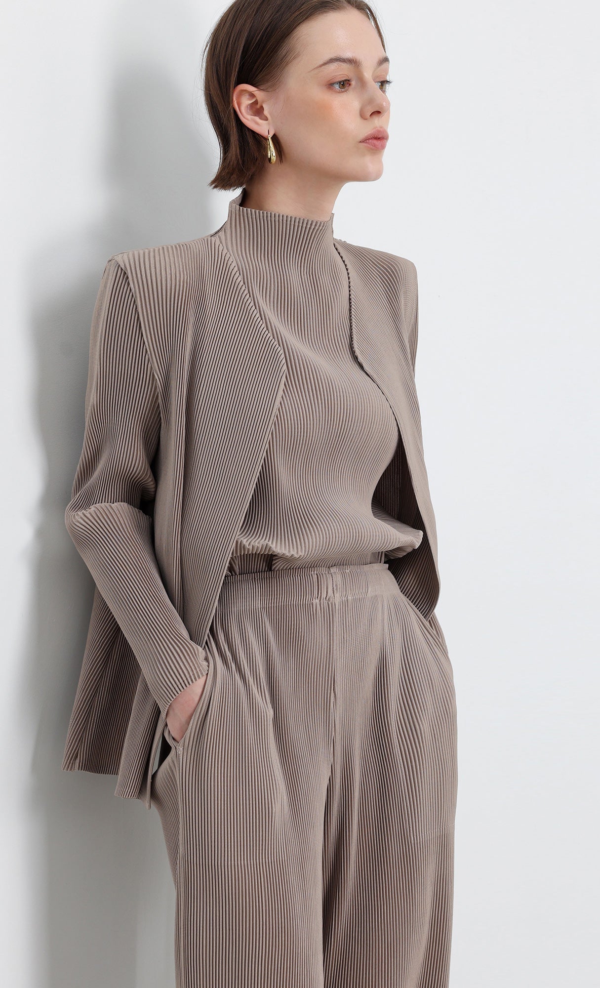 Essential Pleated Cardigan_Beige