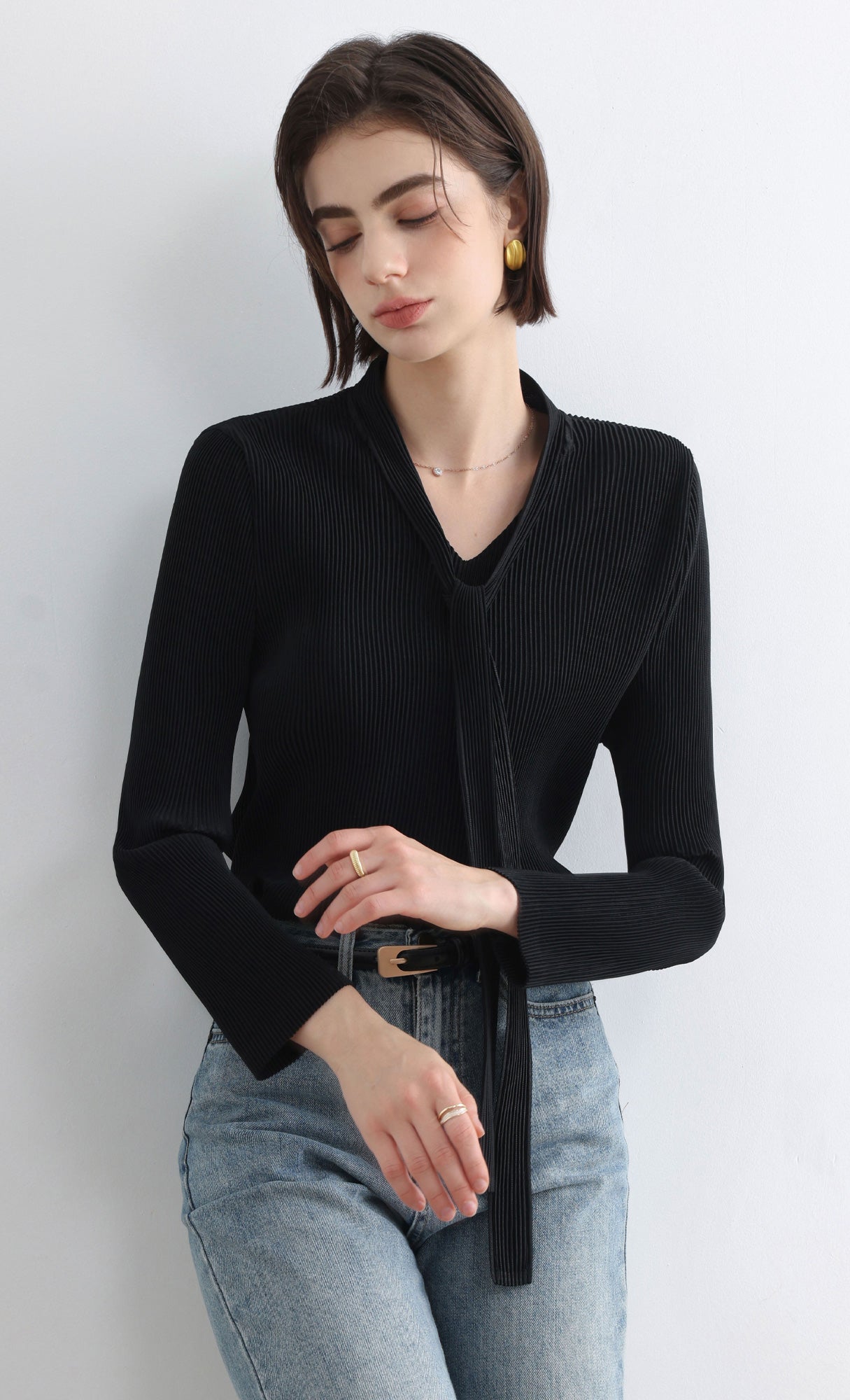 Ribbon Tie Pleated Top_Black