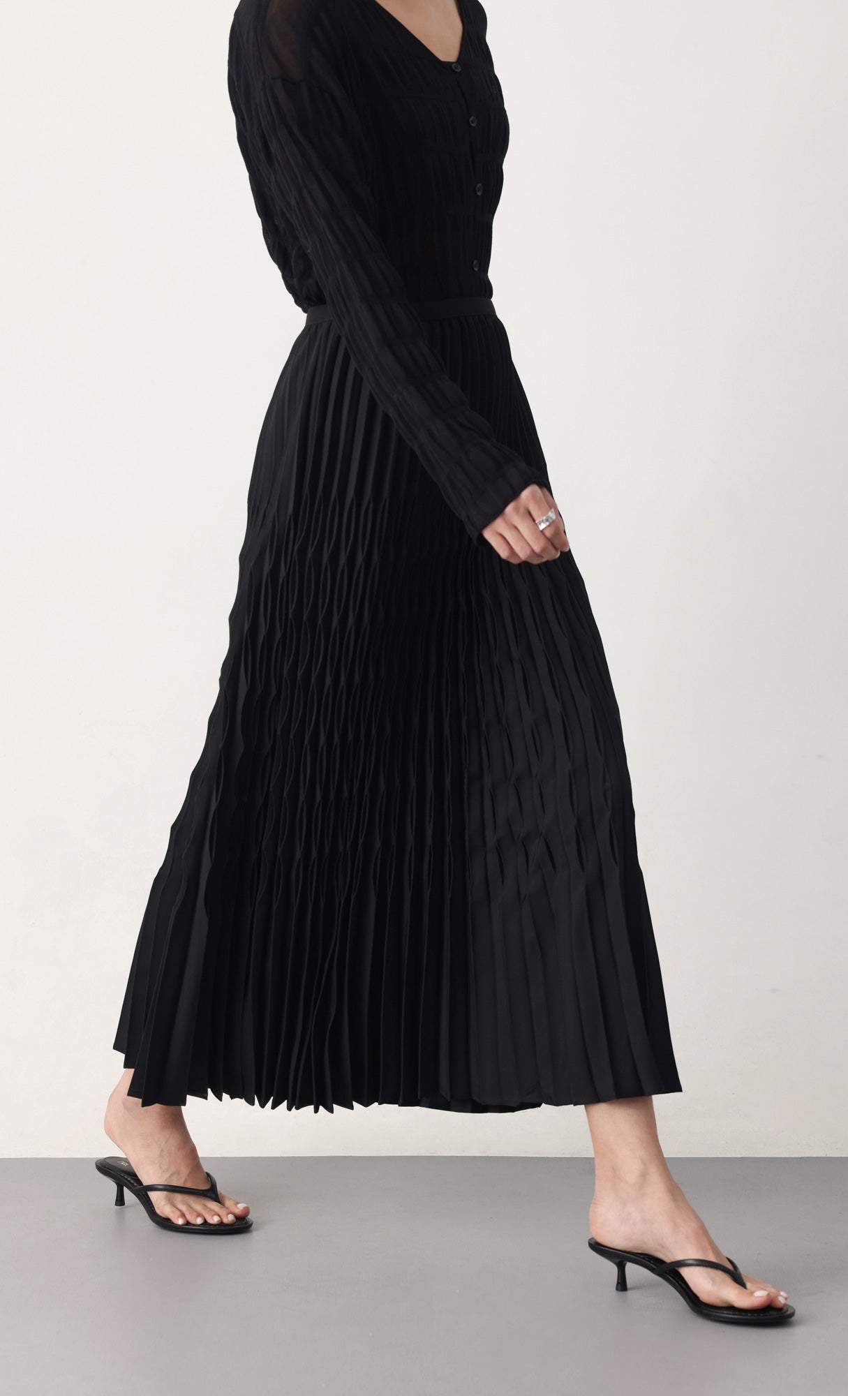 Wavy pleated skirt_black