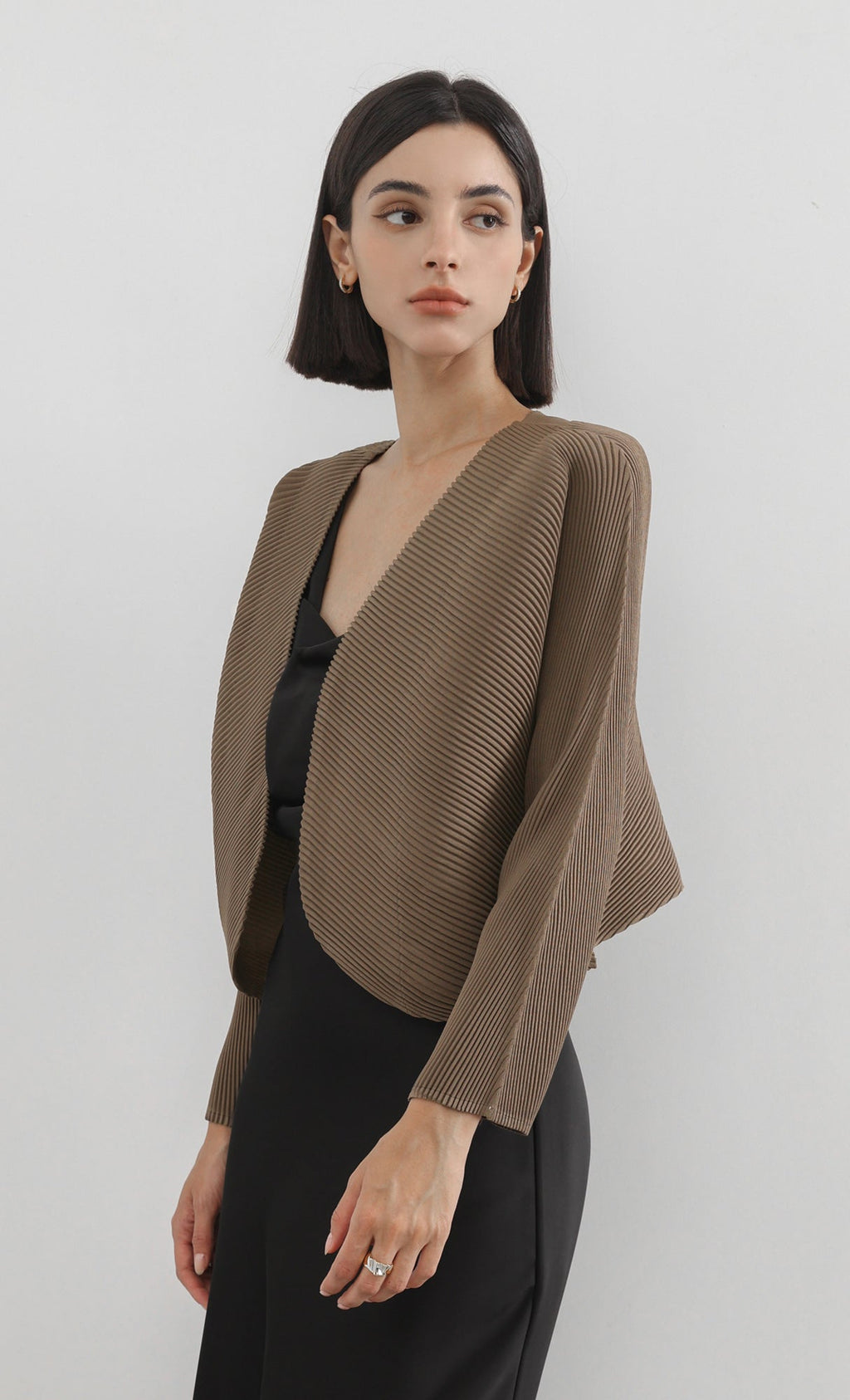 round pleated cardigan_brown