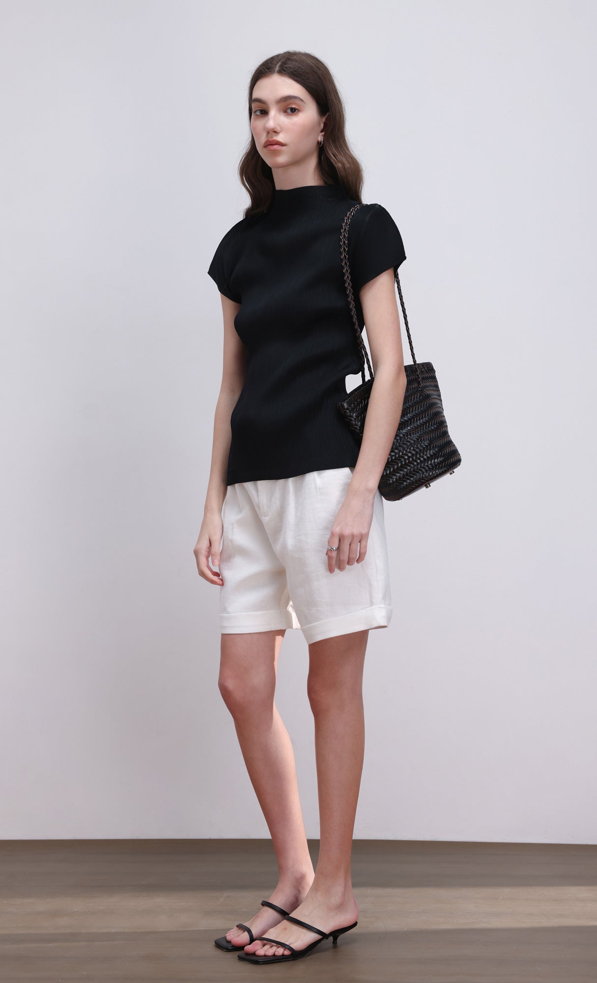 Lao pleated half neck top_black