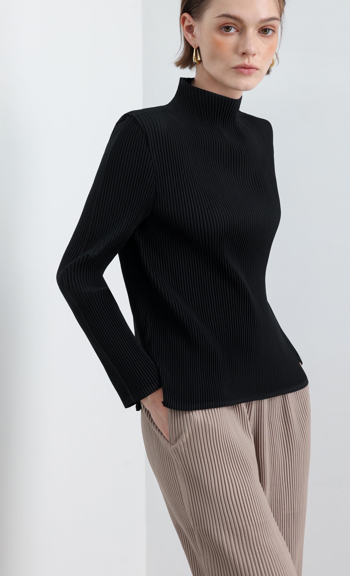 Essential Relaxed Pleated Pants_Beige