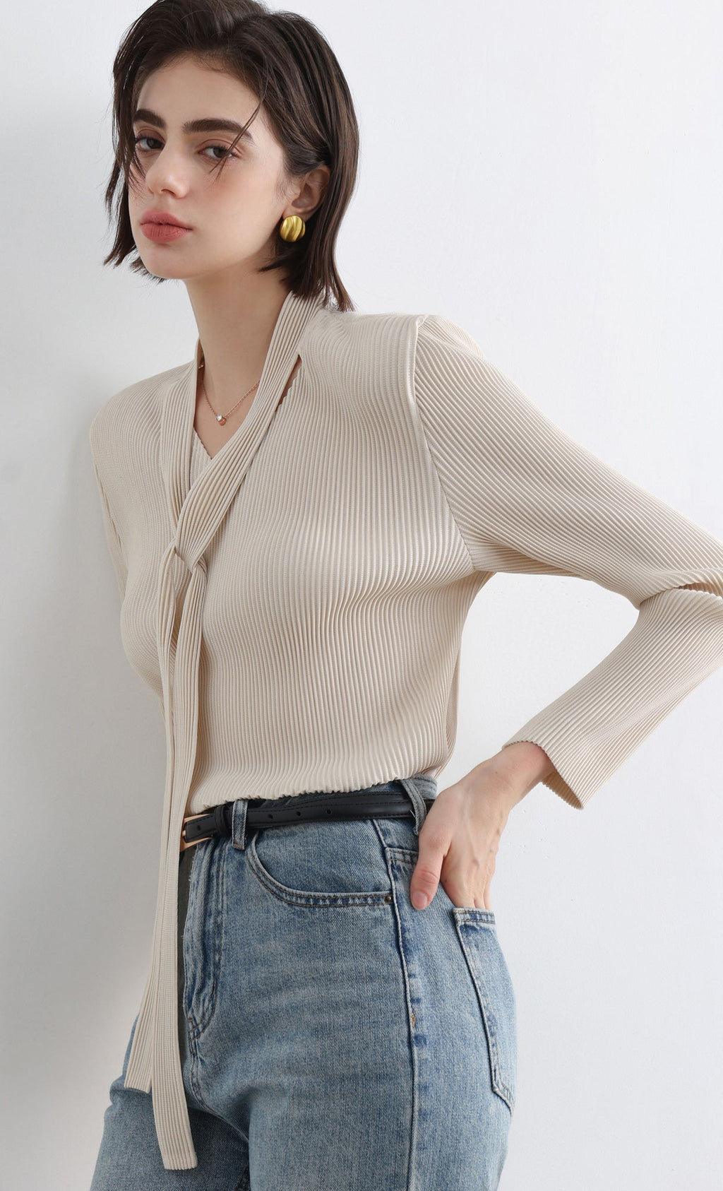 Ribbon Tie Pleated Top_Ivory