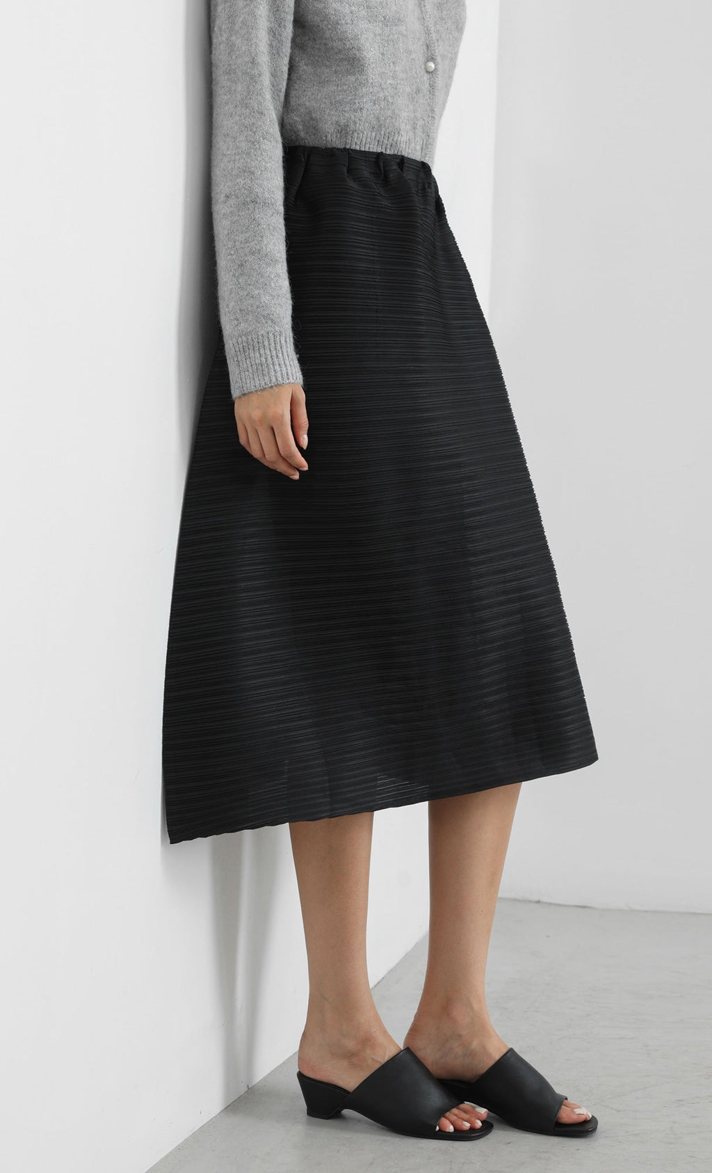 horiz pleated midi skirt_black