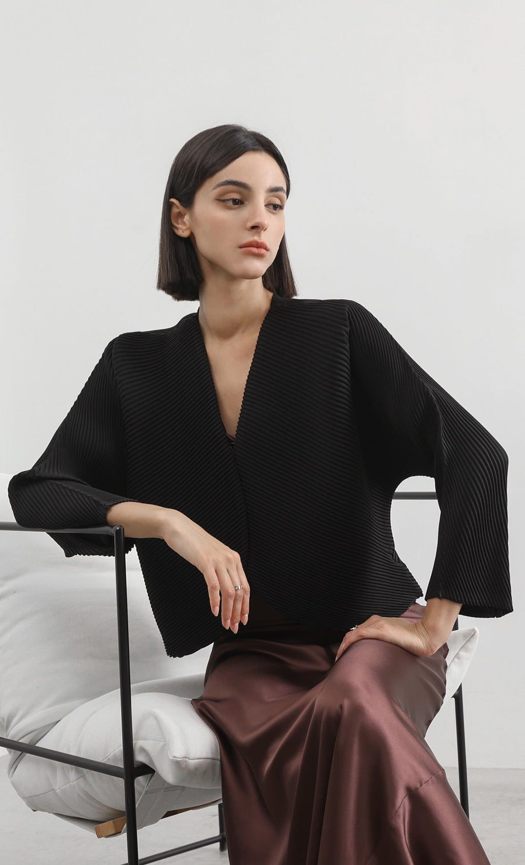 round pleated cardigan_black