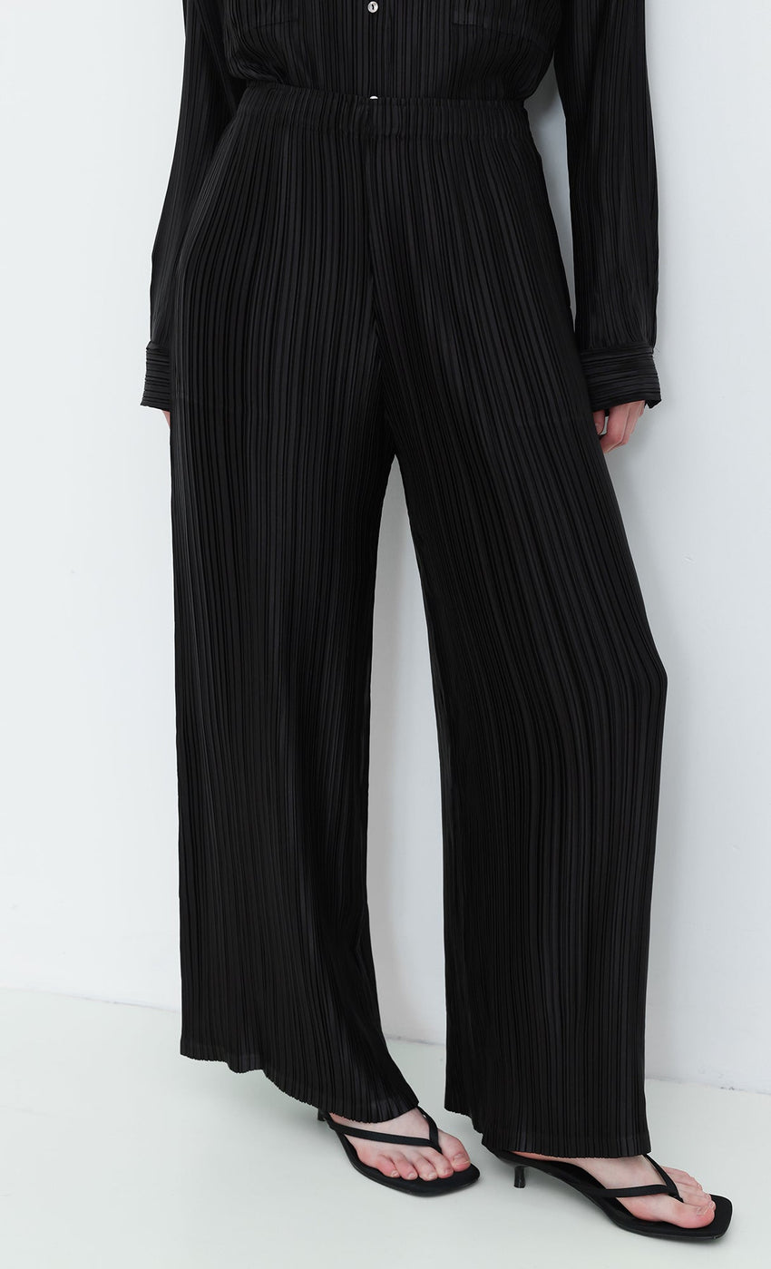 One Size - Fits XS to L / Black